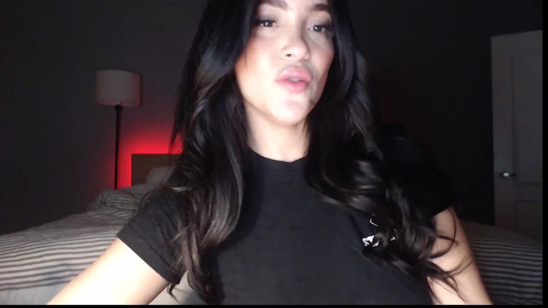 Gallery image thumbnail from justagirl_'s myfreecams stream on, 03/12/2025, 04:50 image 9 of 20