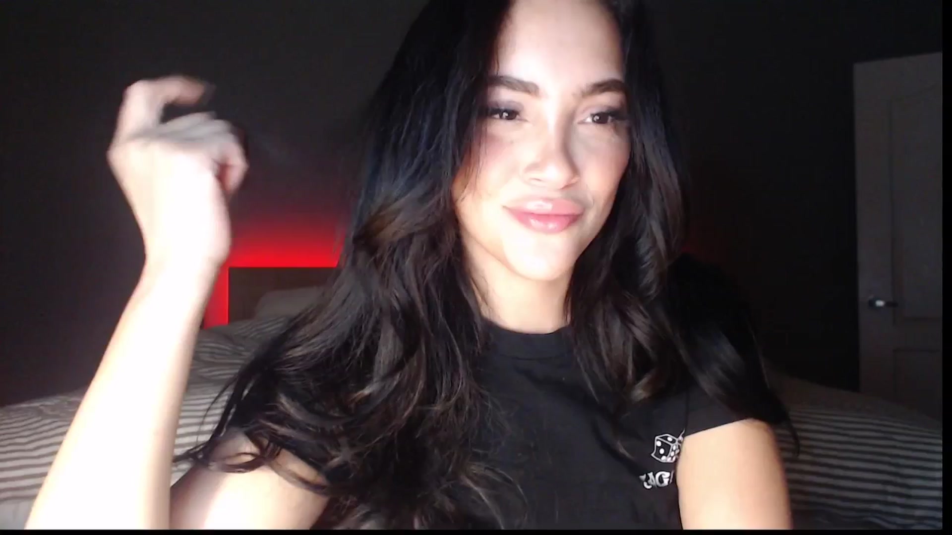 Gallery image thumbnail from justagirl_'s myfreecams stream on, 03/12/2025, 04:50 image 3 of 20