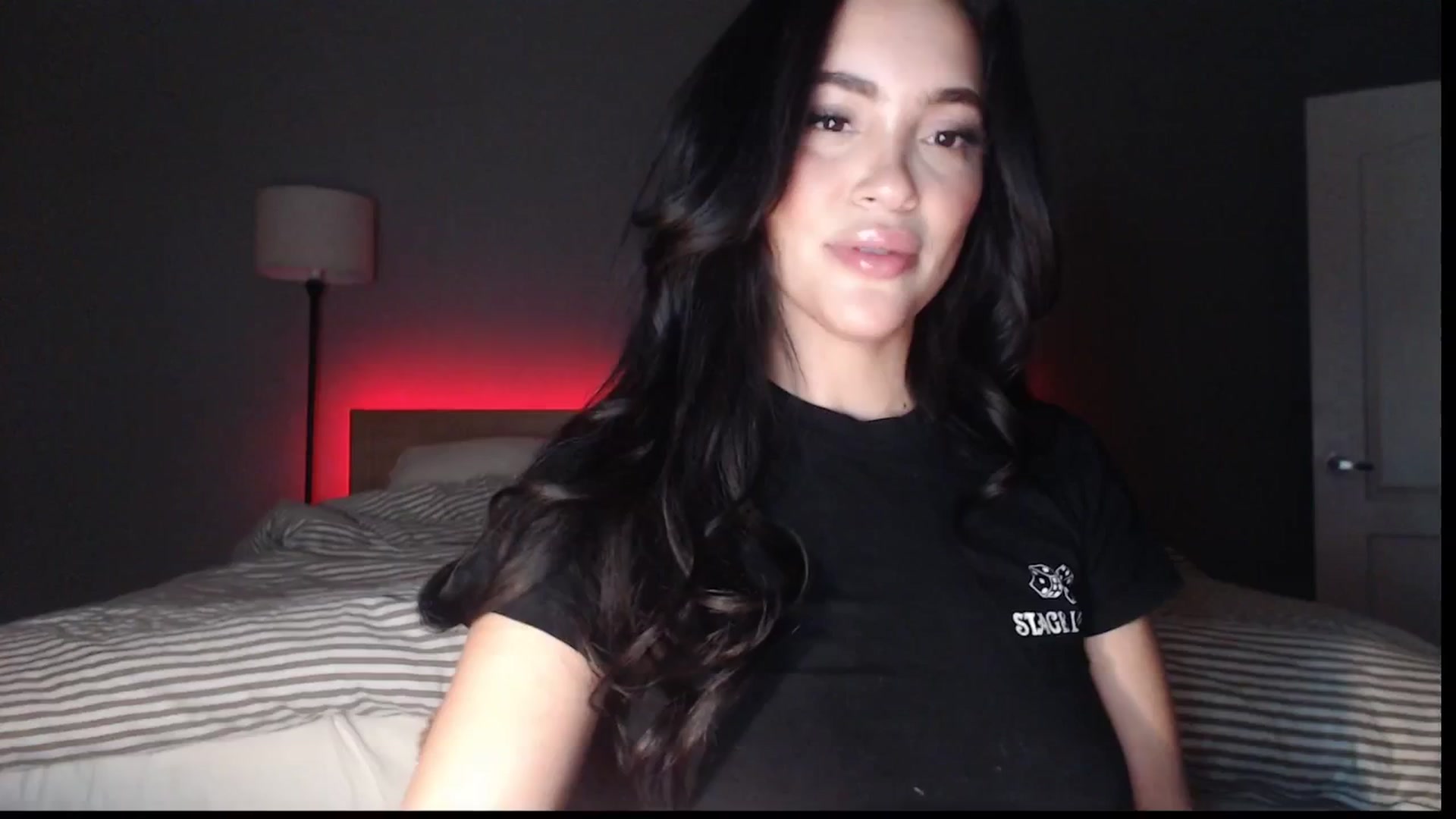Gallery image thumbnail from justagirl_'s myfreecams stream on, 03/12/2025, 04:50 image 1 of 20
