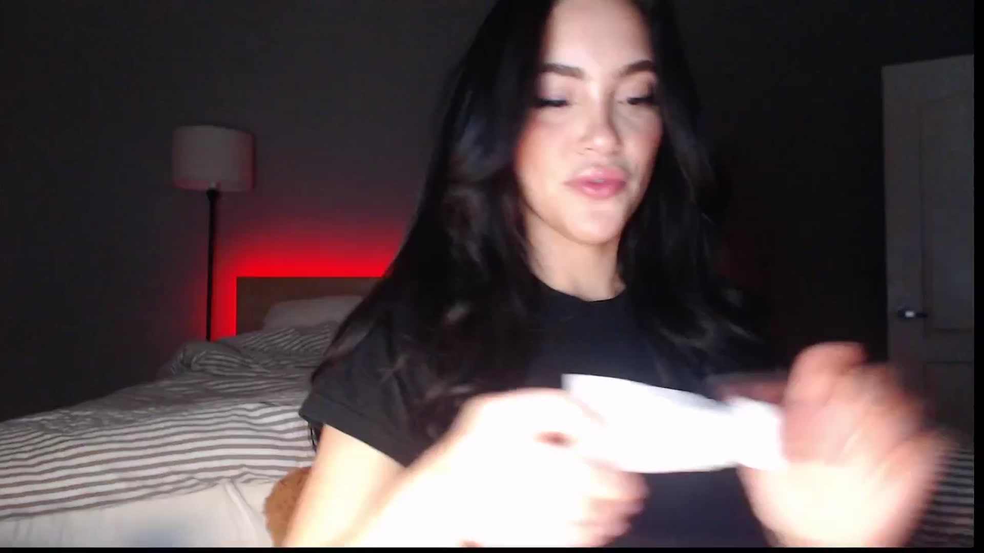 Gallery image thumbnail from justagirl_'s myfreecams stream on, 03/12/2025, 04:50 image 4 of 20