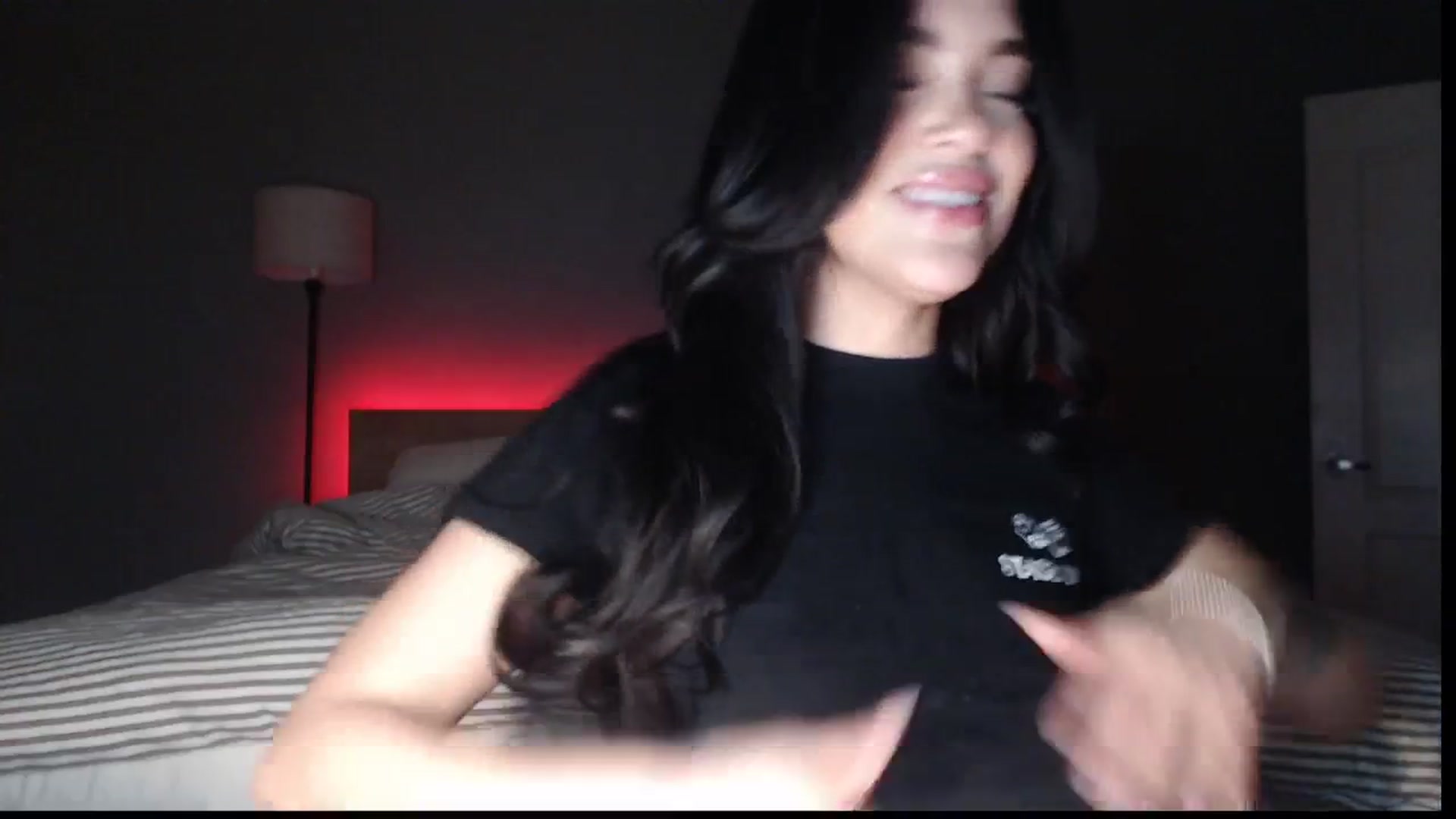 Gallery image thumbnail from justagirl_'s myfreecams stream on, 03/12/2025, 04:50 image 20 of 20