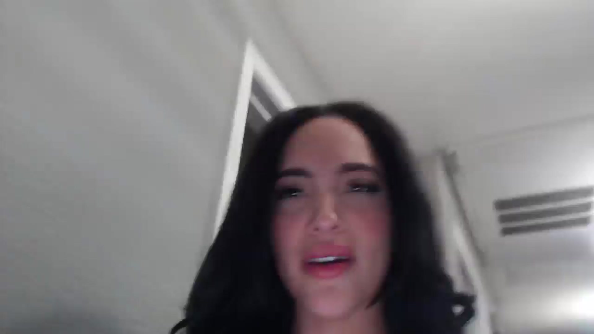Gallery image thumbnail from justagirl_'s myfreecams stream on, 03/19/2025, 06:07 image 1 of 20