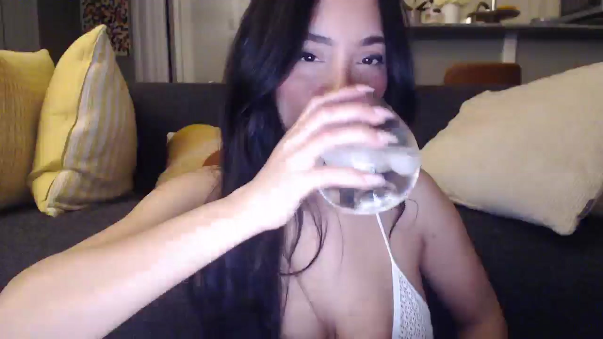 Gallery image thumbnail from justagirl_'s myfreecams stream on, 03/20/2025, 05:49 image 8 of 20