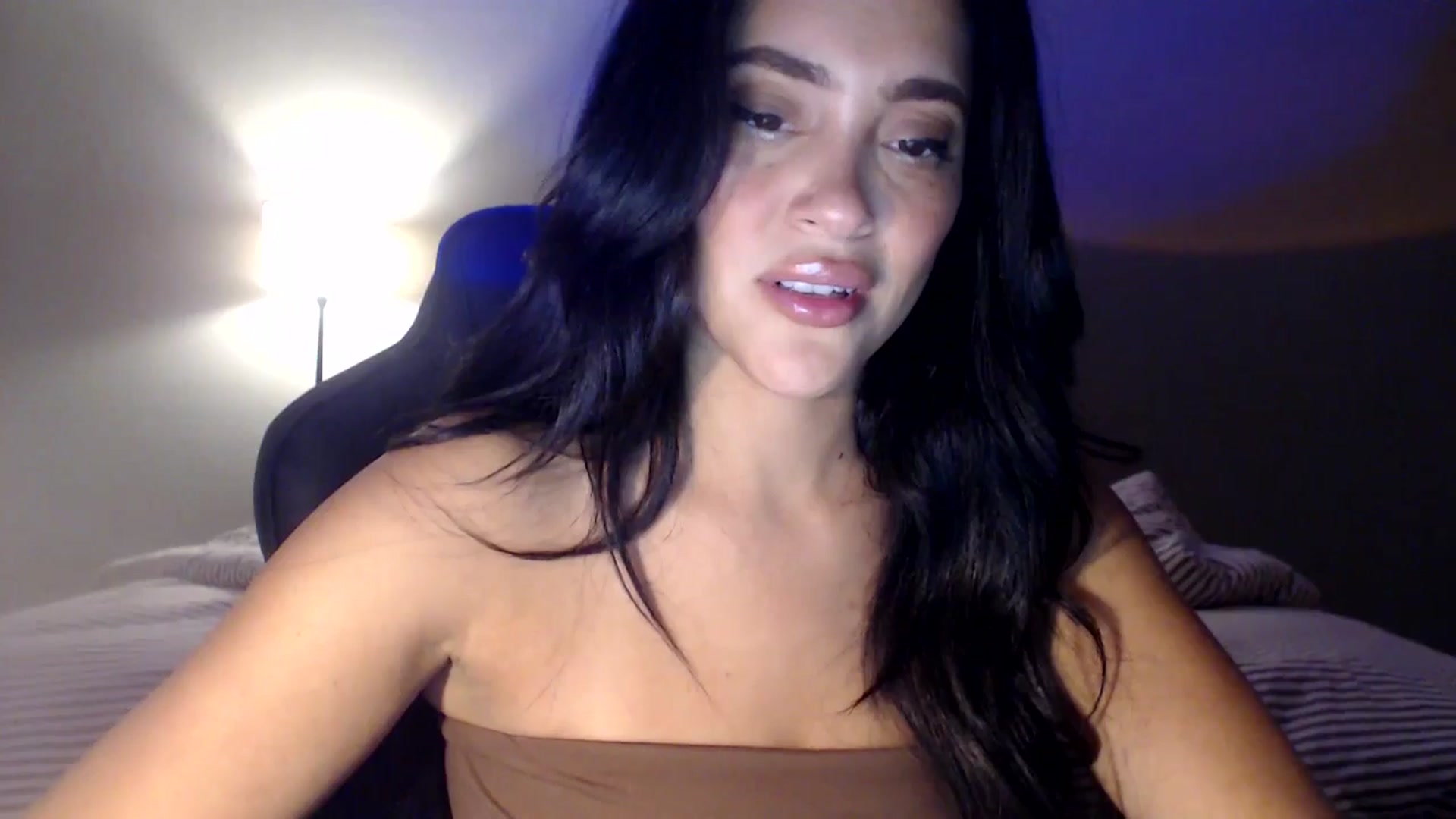 Gallery image thumbnail from justagirl_'s myfreecams stream on, 06/04/2025, 04:12 image 7 of 20