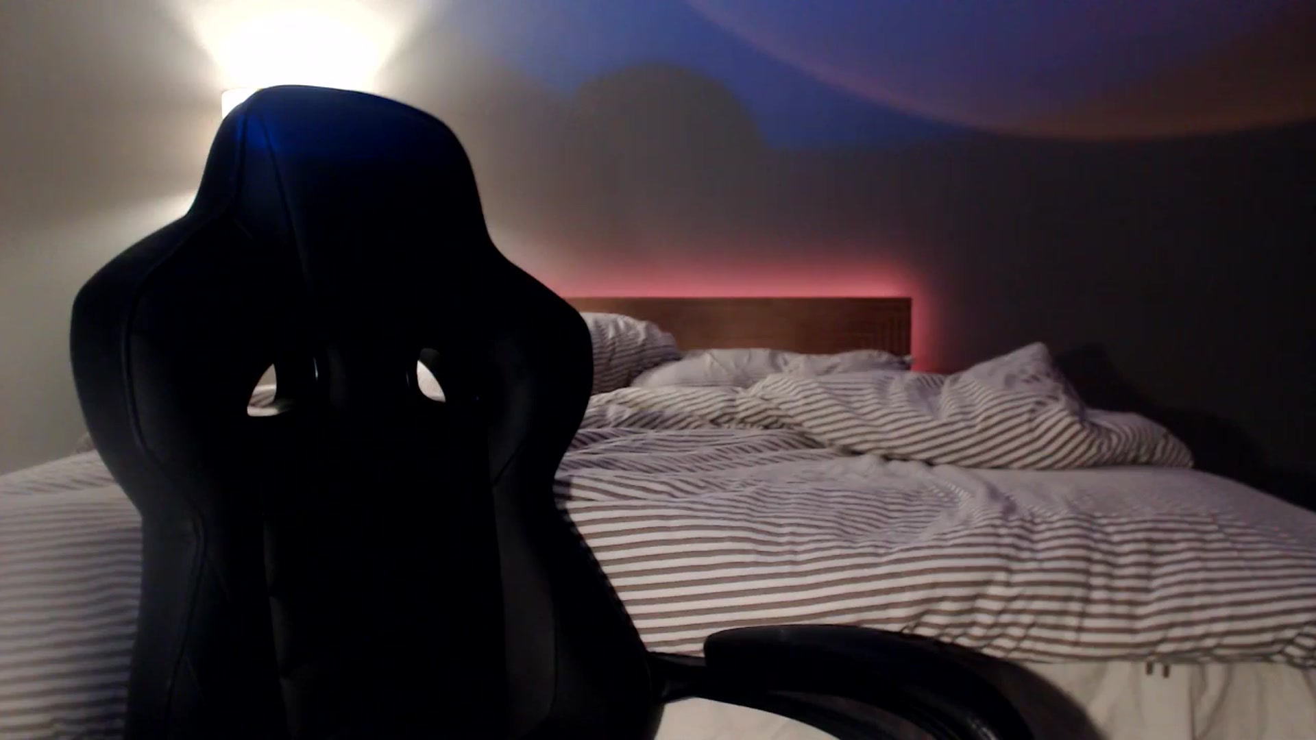 Gallery image thumbnail from justagirl_'s myfreecams stream on, 06/04/2025, 04:12 image 14 of 20