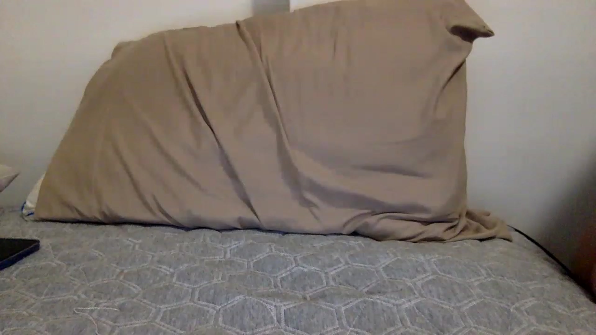 Gallery image thumbnail from kaaate01's myfreecams stream on, 04/14/2023, 01:45 image 6 of 20