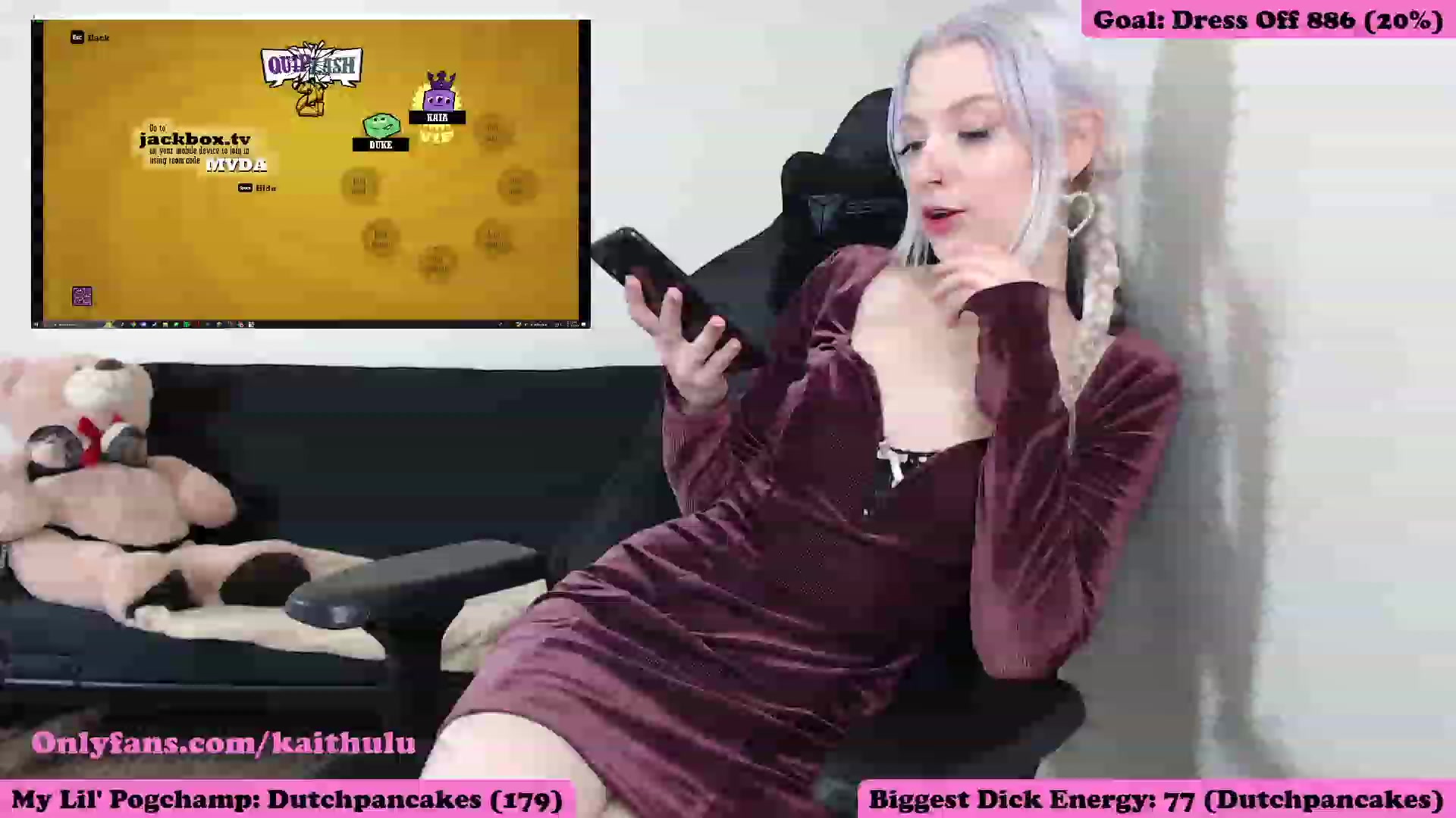 Gallery image thumbnail from kaithulu's myfreecams stream on, 12/17/2022, 08:32 image 18 of 20