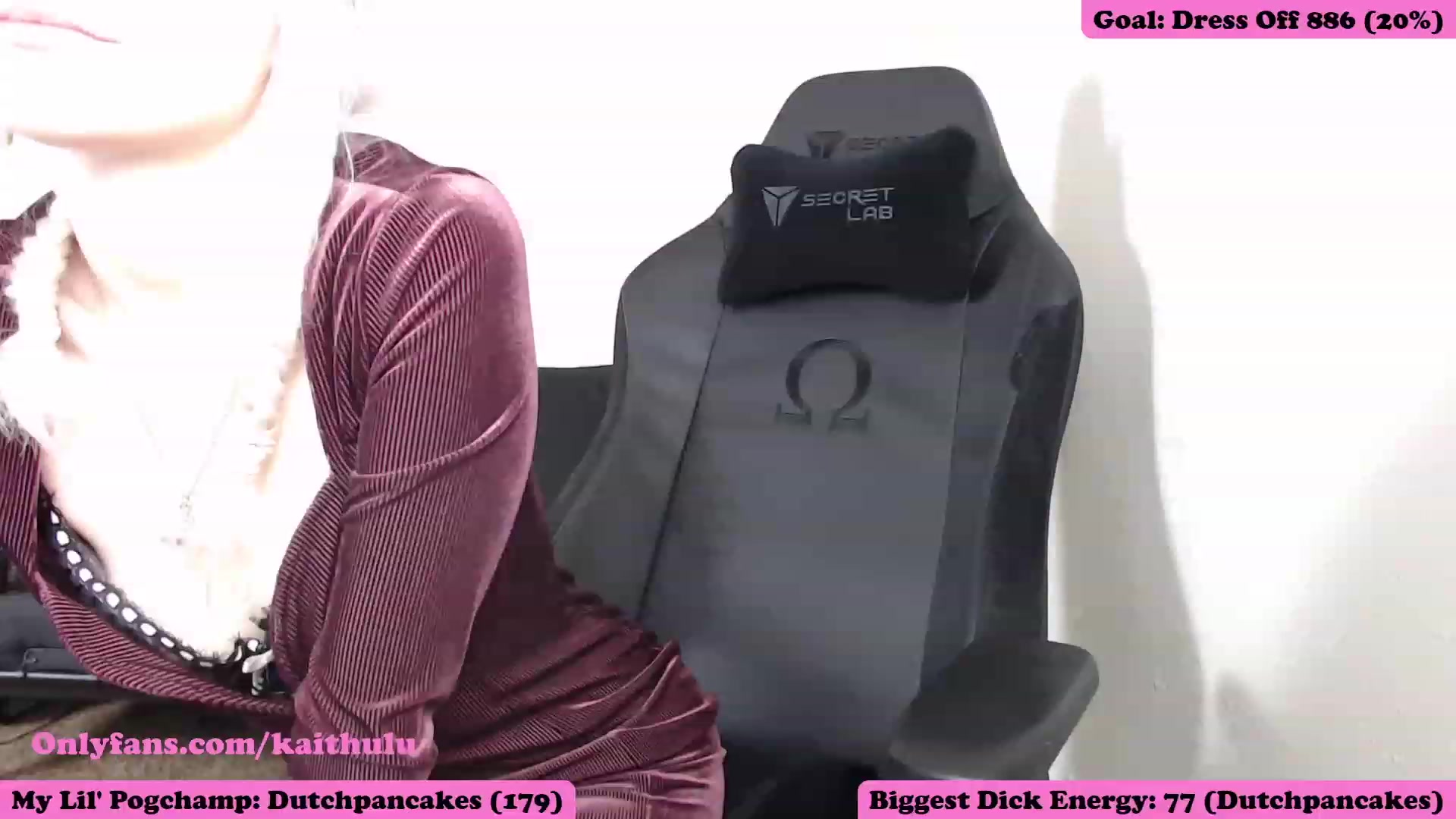 Gallery image thumbnail from kaithulu's myfreecams stream on, 12/17/2022, 08:32 image 10 of 20