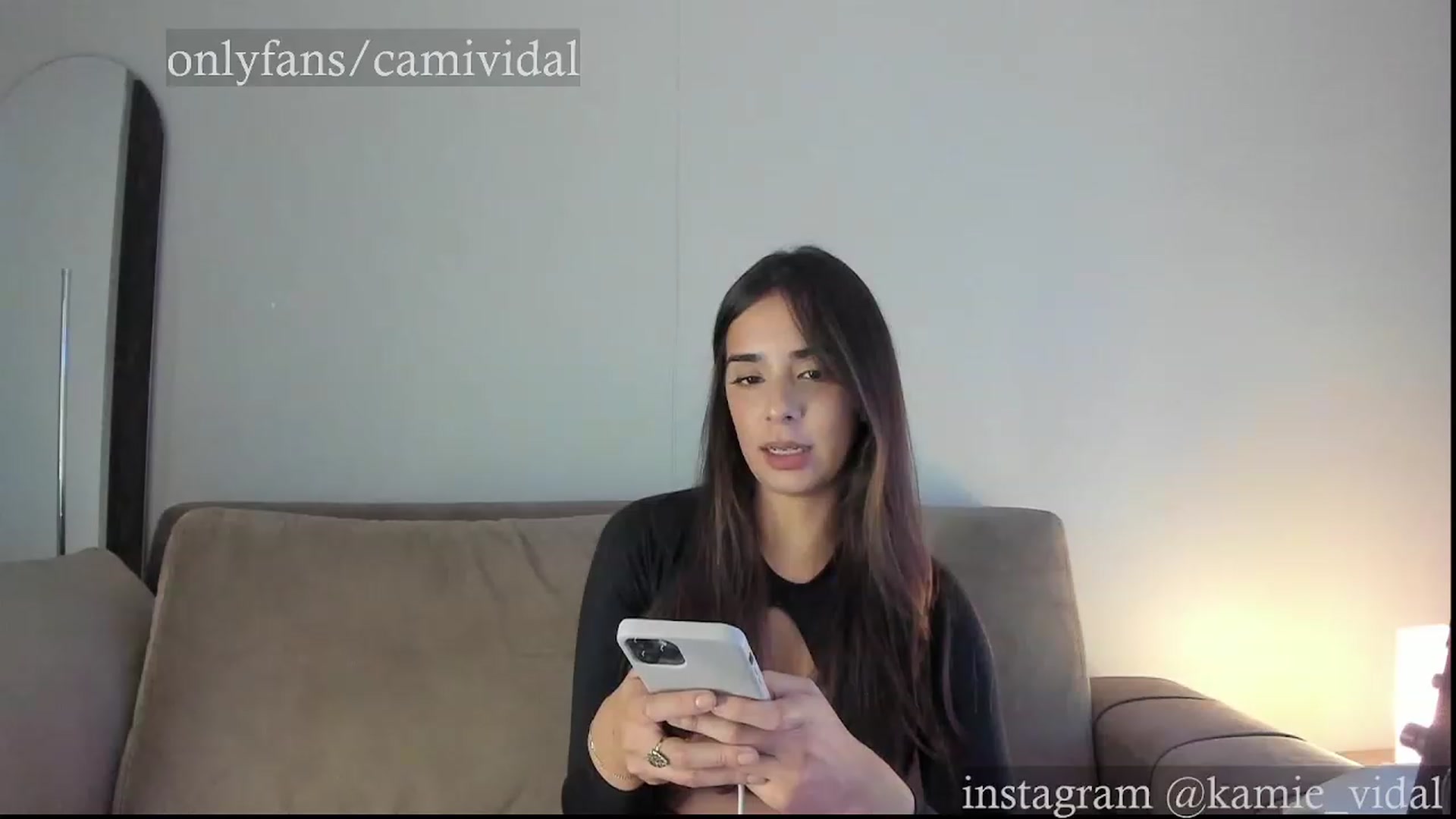 Gallery image thumbnail from kamikiss's myfreecams stream on, 10/30/2023, 21:48 image 5 of 20
