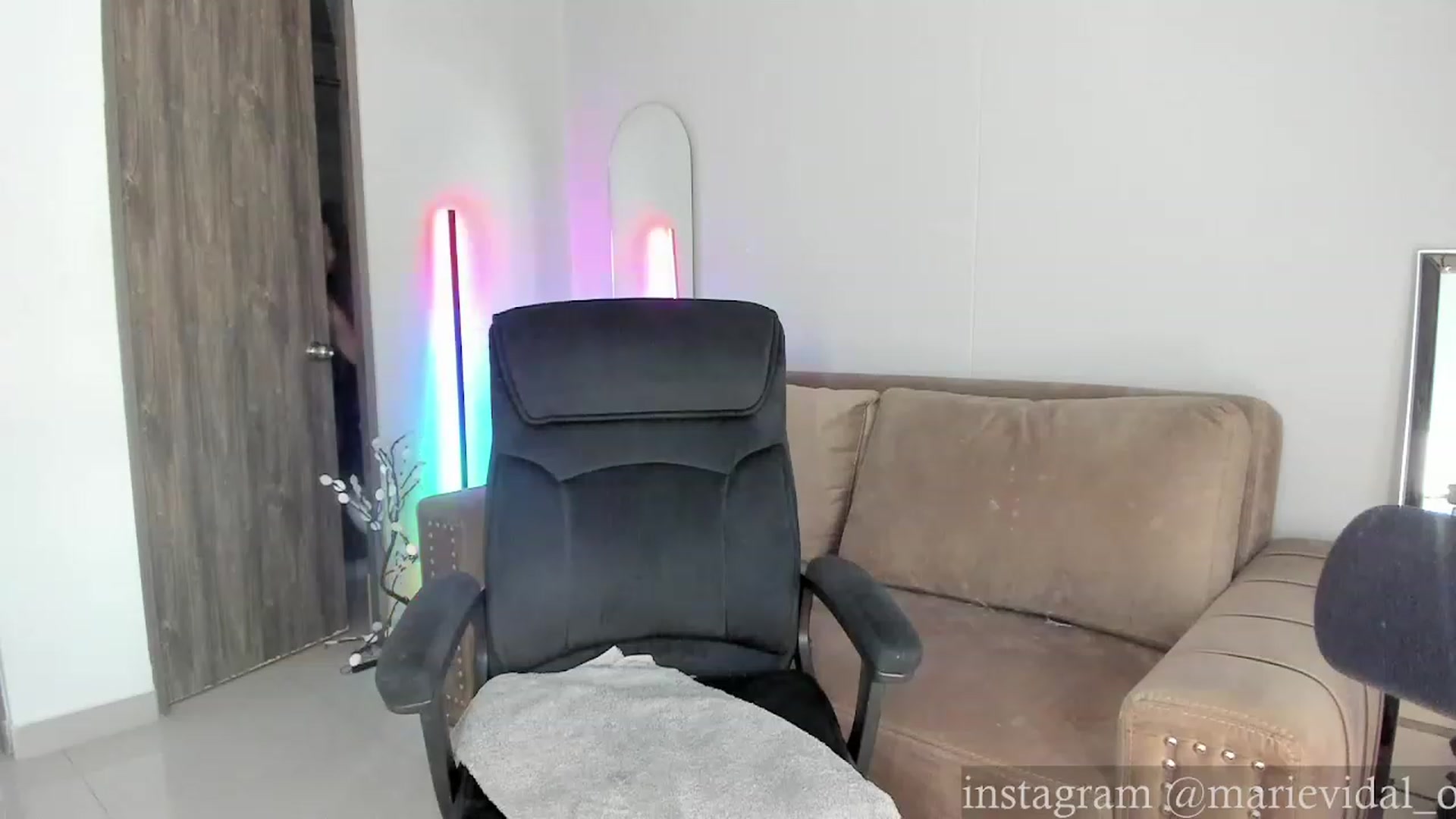 Gallery image thumbnail from kamikiss's myfreecams stream on, 01/19/2024, 21:56 image 20 of 20