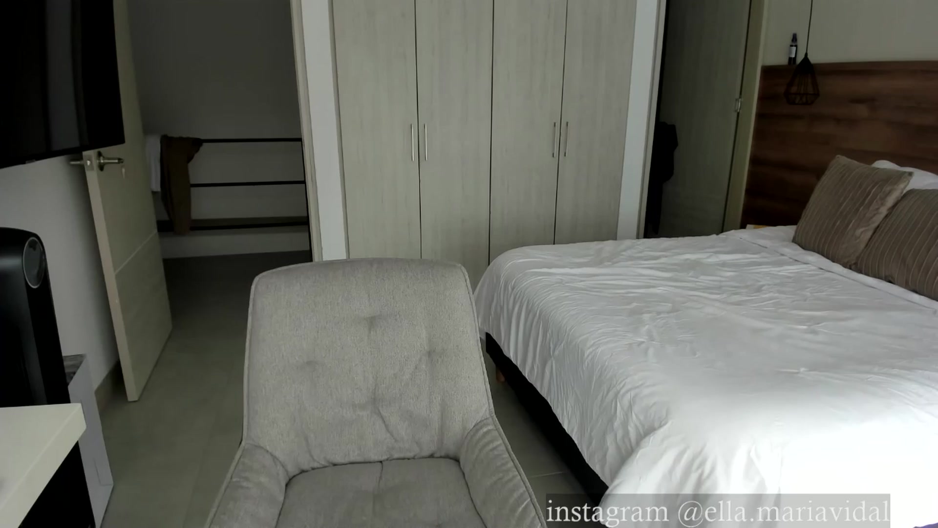 Gallery image thumbnail from kamikiss's myfreecams stream on, 04/03/2024, 16:23 image 19 of 20