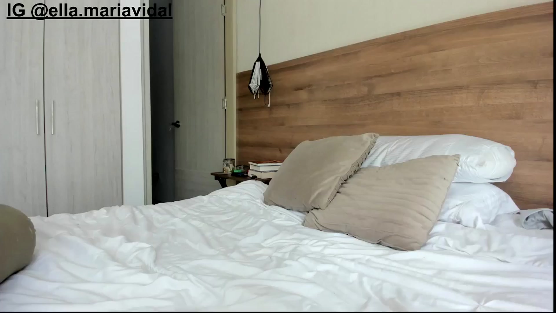 Gallery image thumbnail from kamikiss's myfreecams stream on, 06/17/2025, 17:02 image 15 of 20