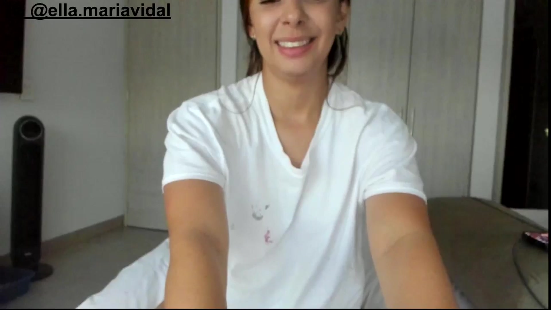 Gallery image thumbnail from kamikiss's myfreecams stream on, 08/12/2025, 22:55 image 18 of 20