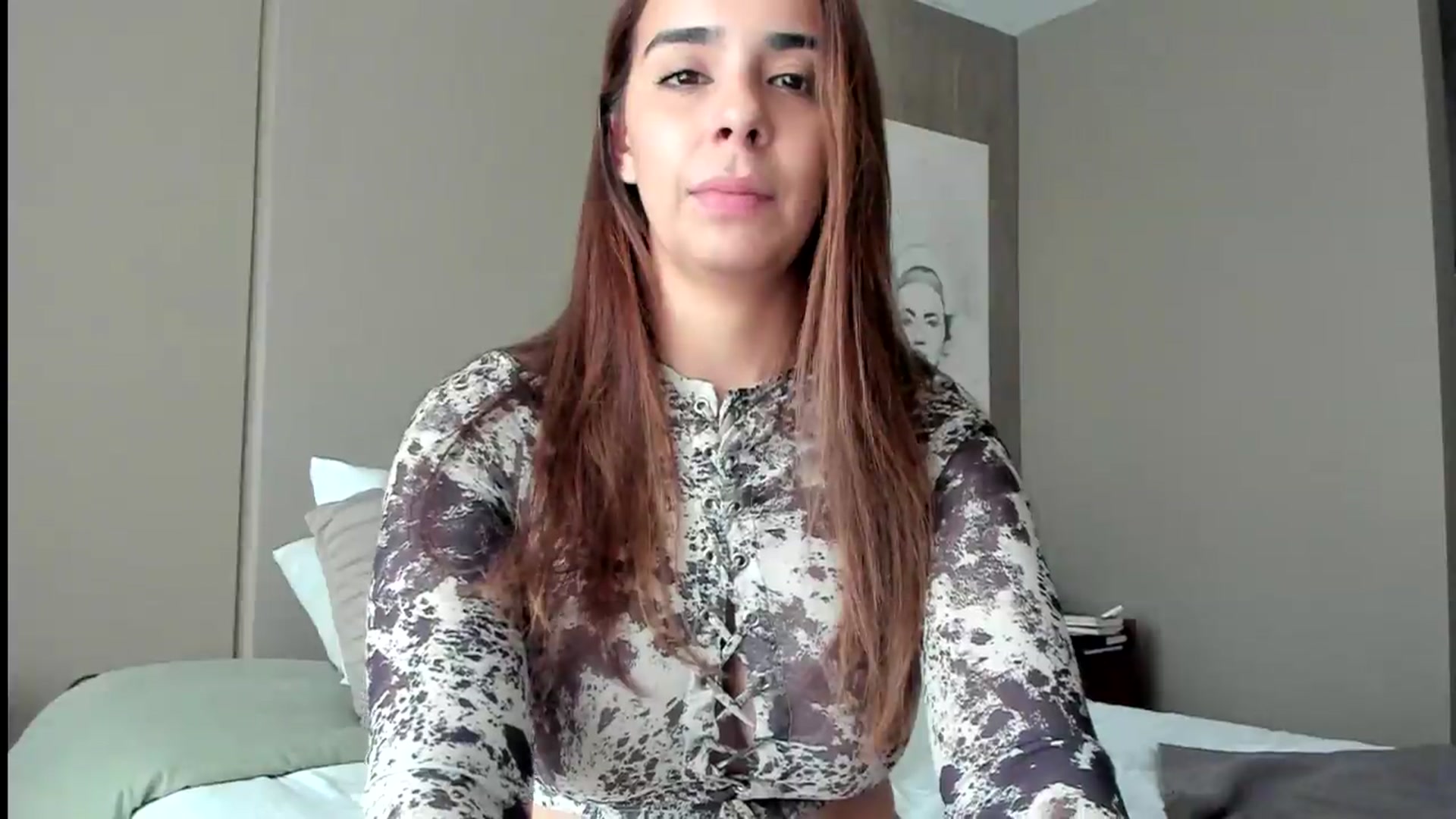 Gallery image thumbnail from kamikiss's myfreecams stream on, 07/11/2026, 17:15 image 9 of 20