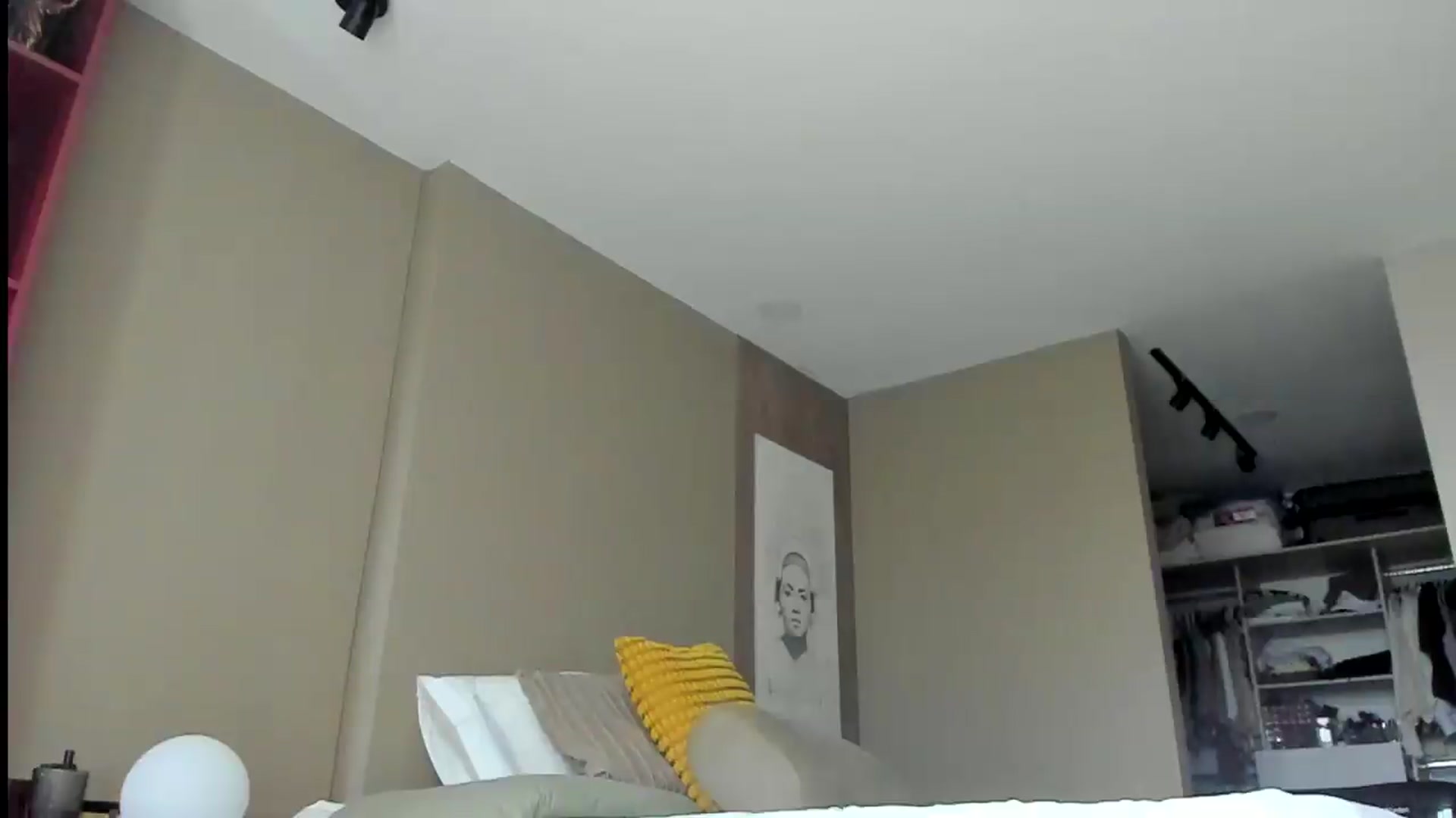Gallery image thumbnail from kamikiss's myfreecams stream on, 07/18/2026, 19:59 image 19 of 20