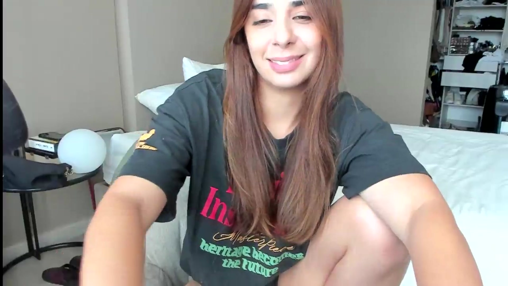 Gallery image thumbnail from kamikiss's myfreecams stream on, 07/22/2026, 18:27 image 6 of 20