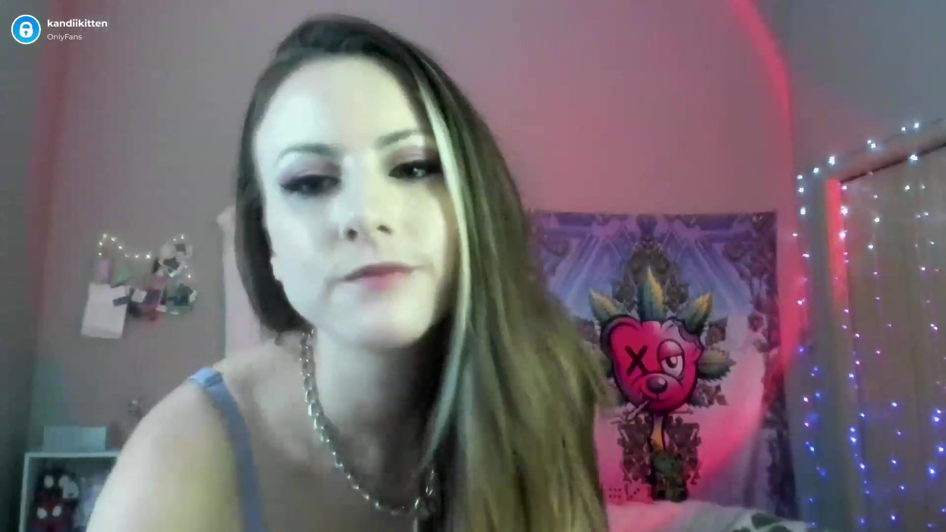 Gallery image thumbnail from kandiikitten's myfreecams stream on, 11/19/2022, 21:50 image 12 of 20