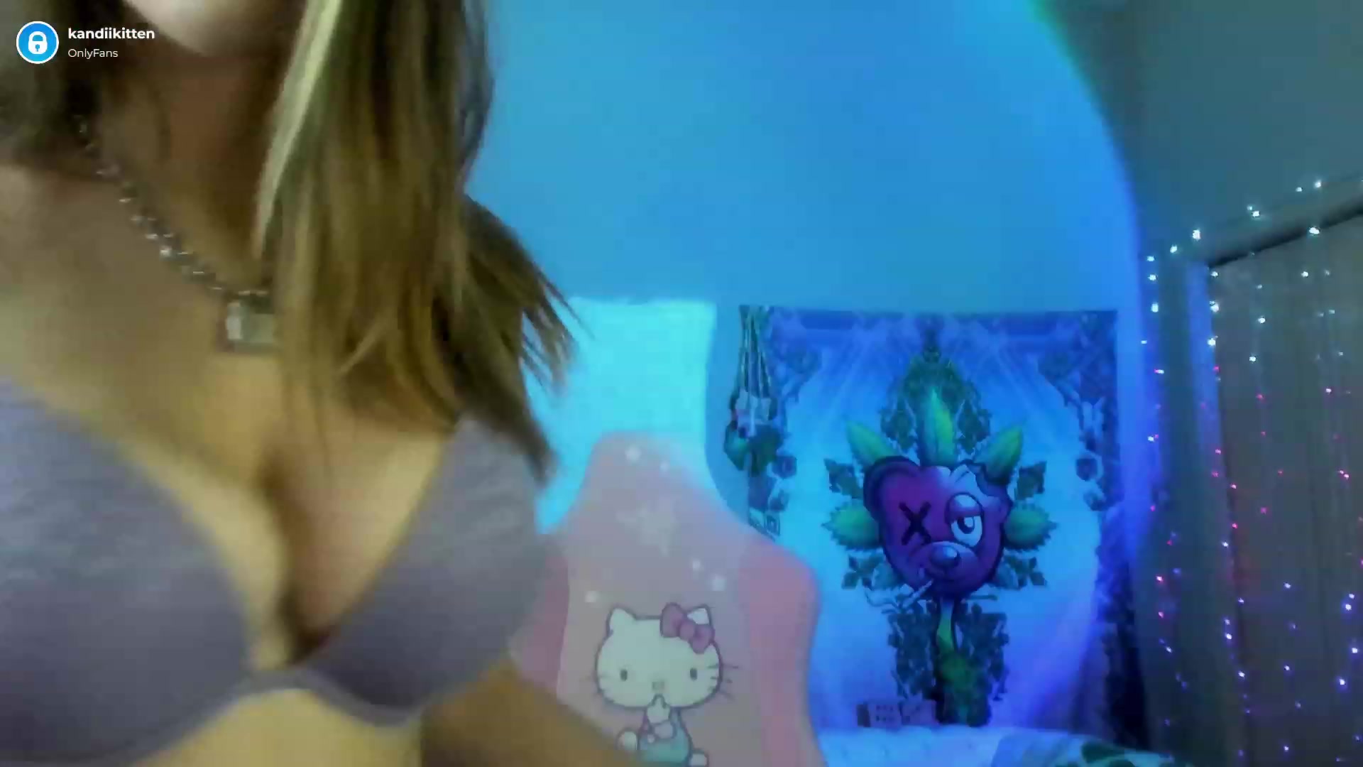 Gallery image thumbnail from kandiikitten's myfreecams stream on, 11/19/2022, 21:50 image 3 of 20