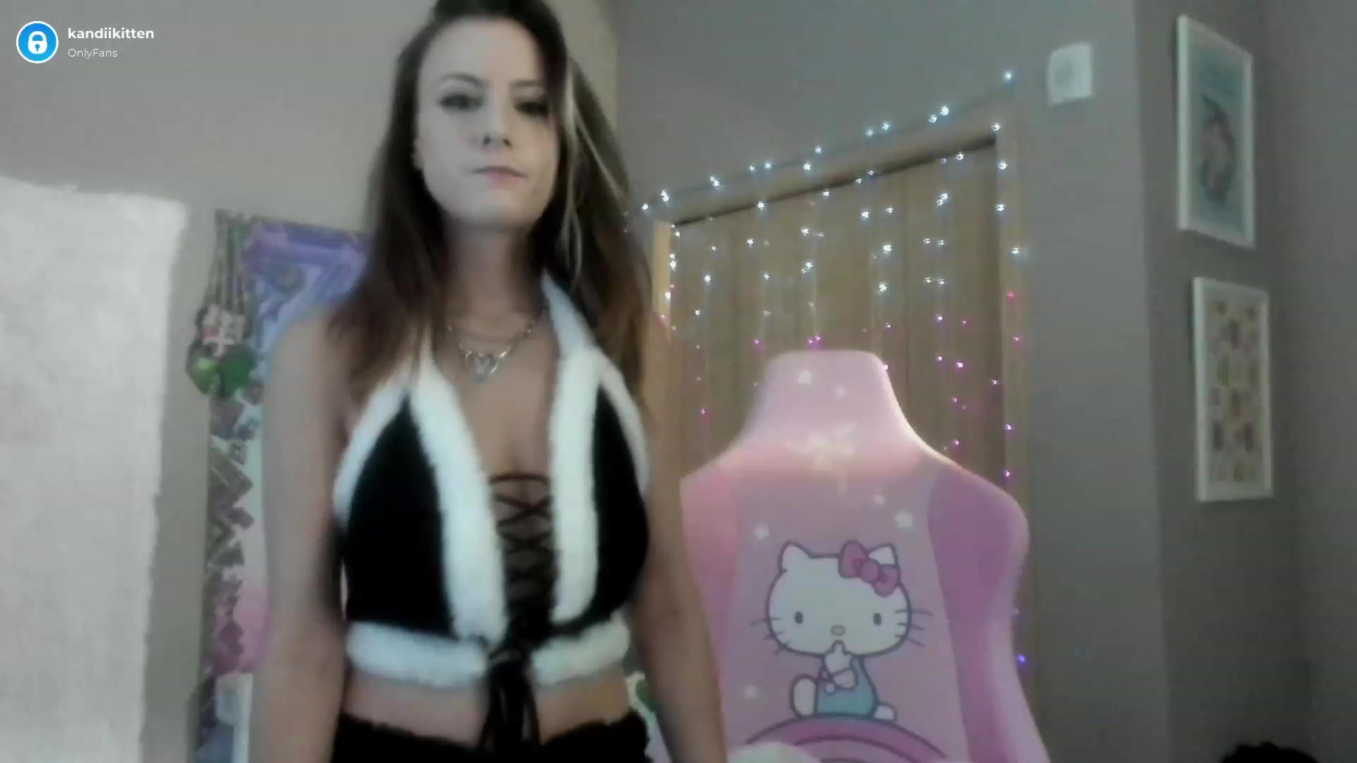 Gallery image thumbnail from kandiikitten's myfreecams stream on, 12/01/2022, 16:55 image 6 of 20