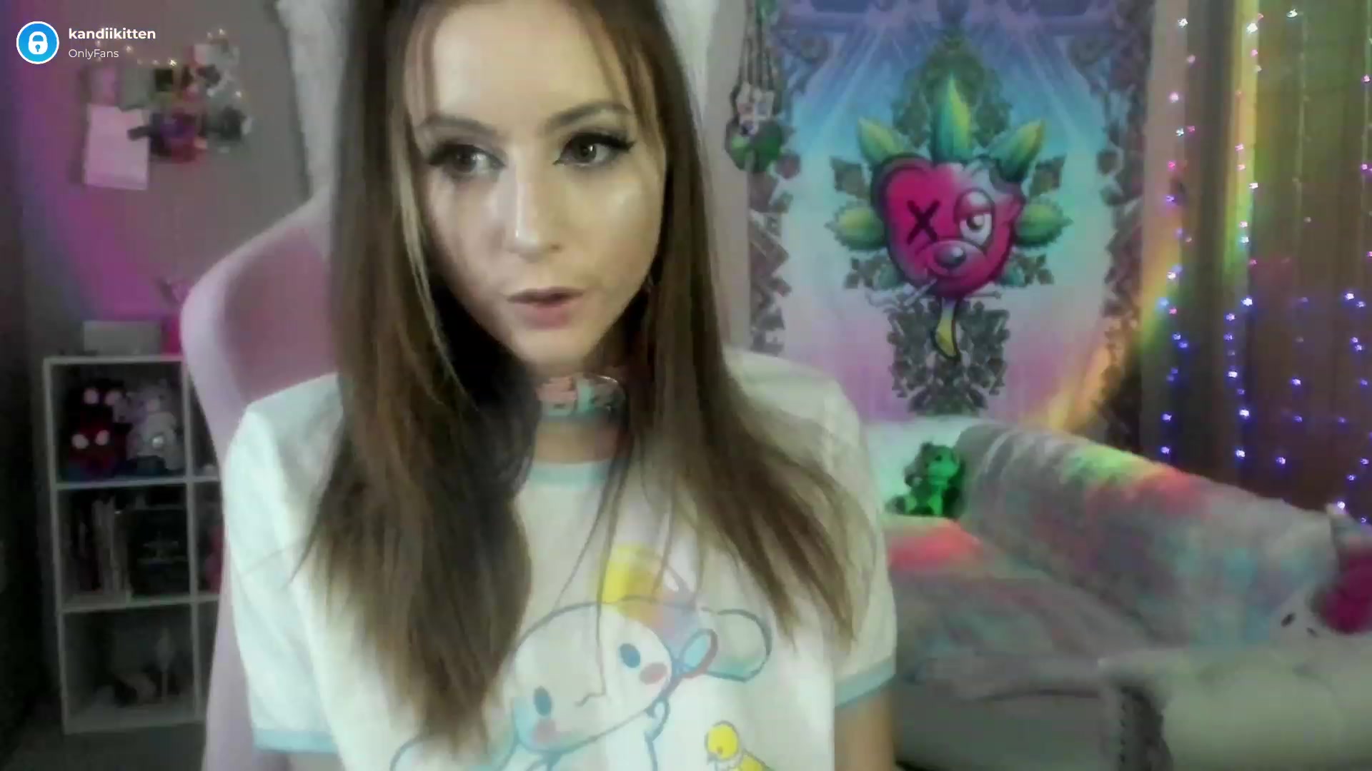 Gallery image thumbnail from kandiikitten's myfreecams stream on, 12/29/2022, 02:36 image 19 of 20