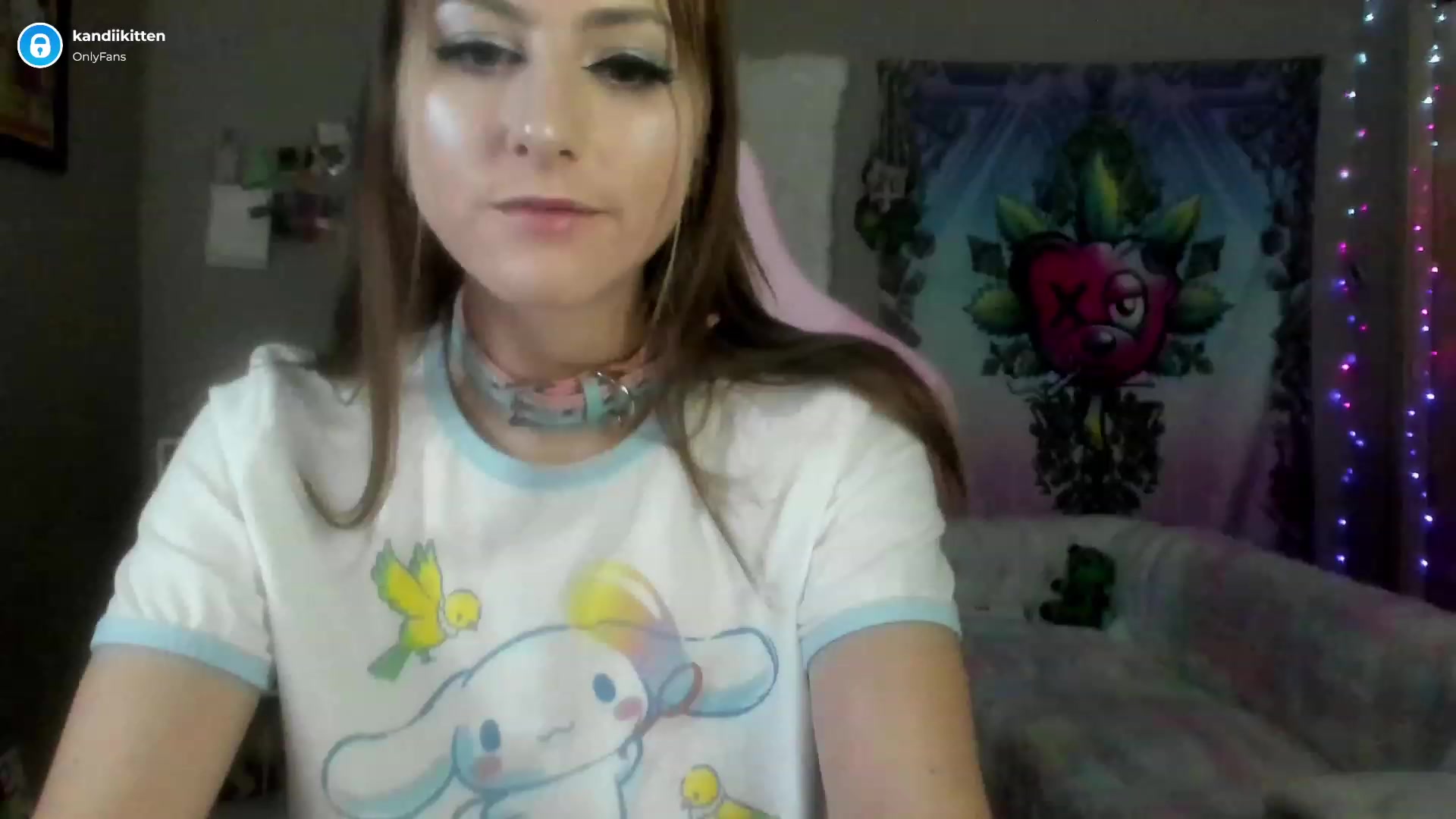 Gallery image thumbnail from kandiikitten's myfreecams stream on, 12/29/2022, 02:36 image 7 of 20