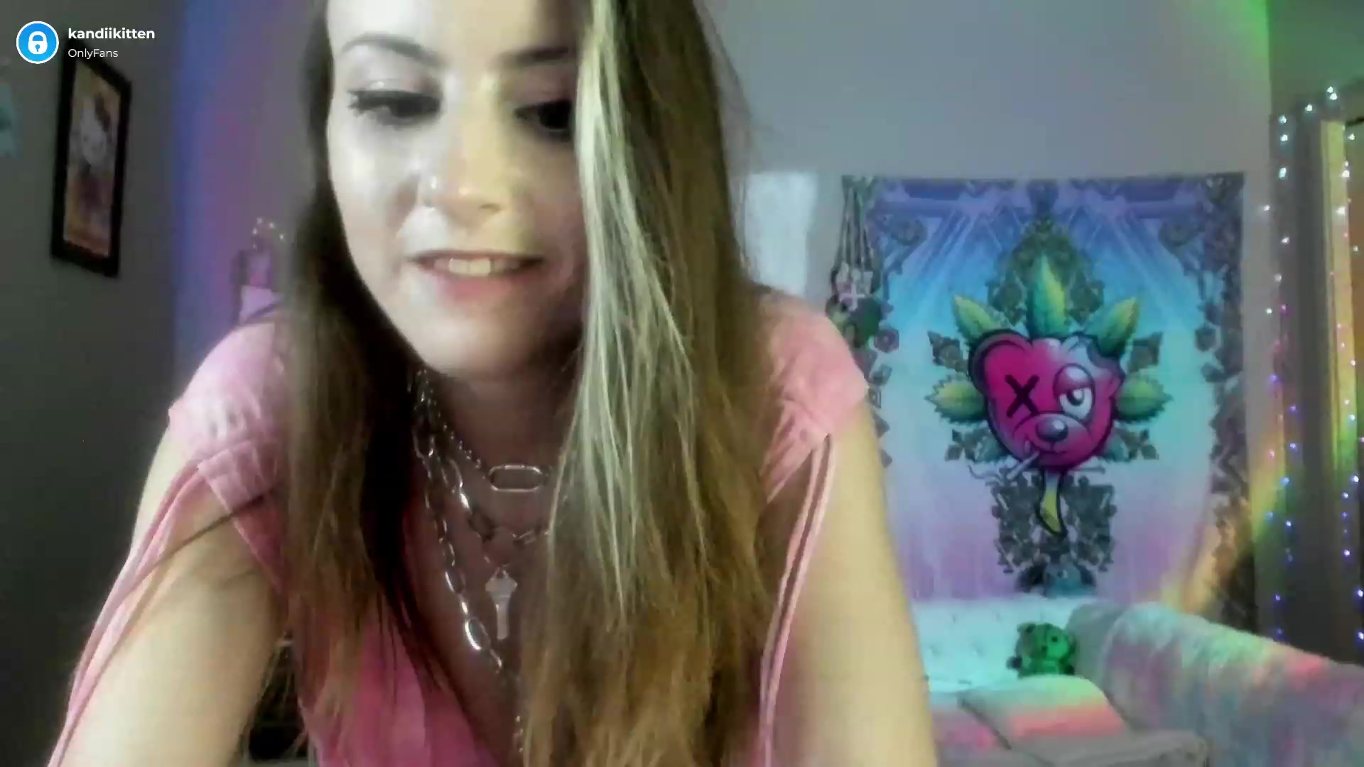 Gallery image thumbnail from kandiikitten's myfreecams stream on, 01/01/2023, 04:51 image 20 of 20