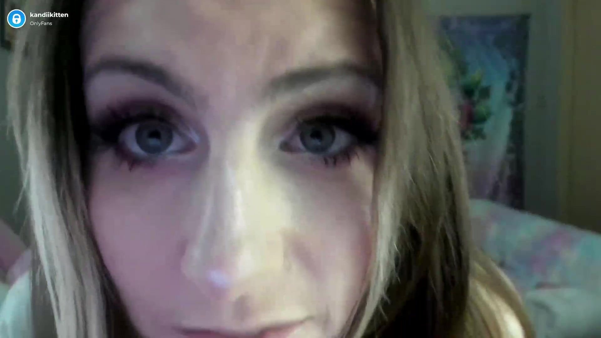 Gallery image thumbnail from kandiikitten's myfreecams stream on, 01/02/2023, 17:21 image 16 of 20