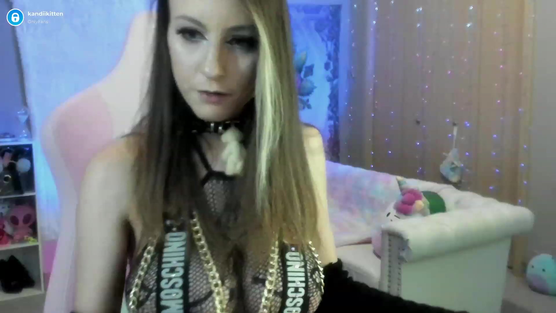 Gallery image thumbnail from kandiikitten's myfreecams stream on, 01/20/2023, 03:31 image 18 of 20