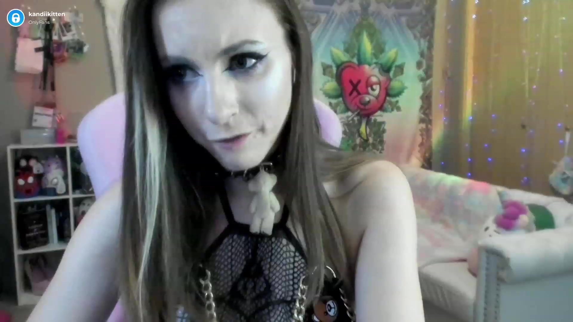 Gallery image thumbnail from kandiikitten's myfreecams stream on, 01/20/2023, 03:31 image 12 of 20