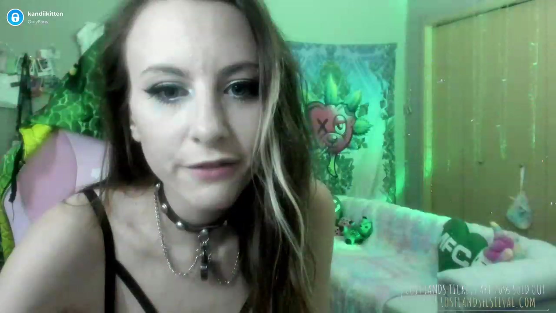 Gallery image thumbnail from kandiikitten's myfreecams stream on, 01/23/2023, 02:40 image 14 of 20