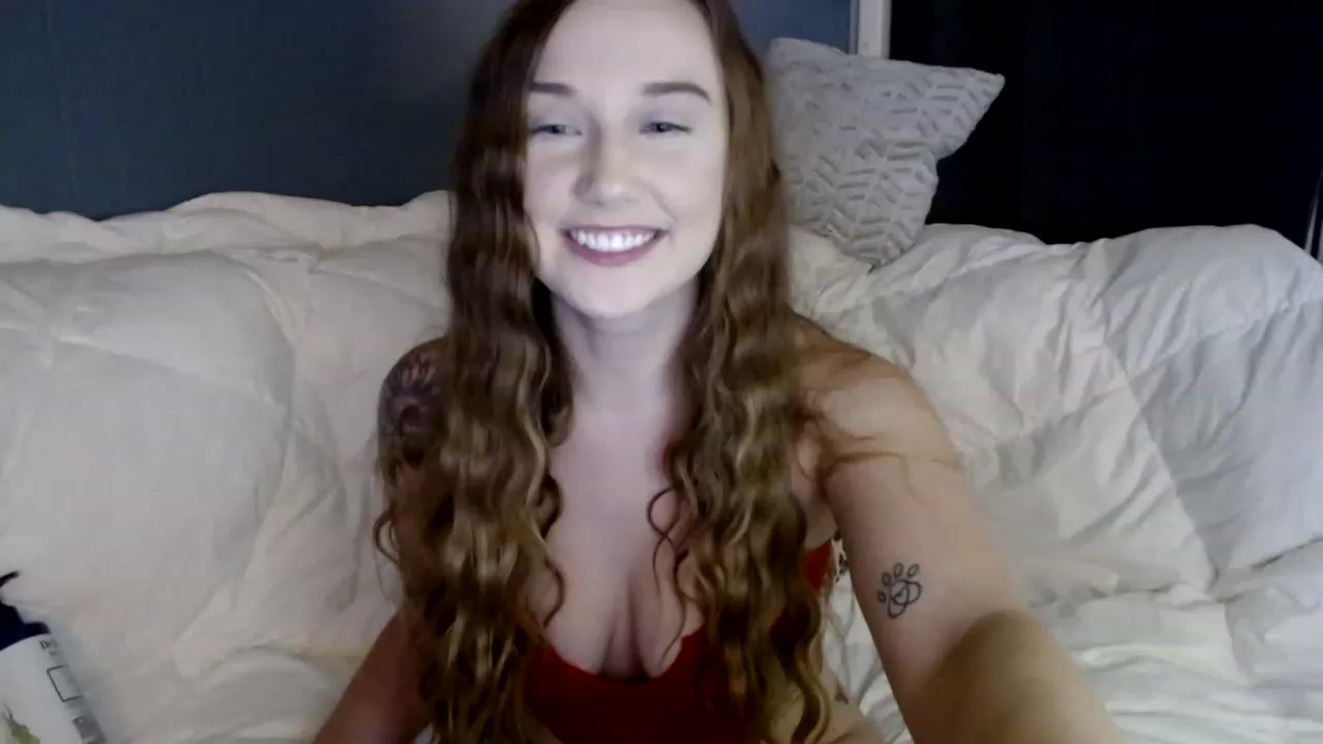 Gallery image thumbnail from karalynn1's myfreecams stream on, 11/15/2022, 06:56 image 6 of 20