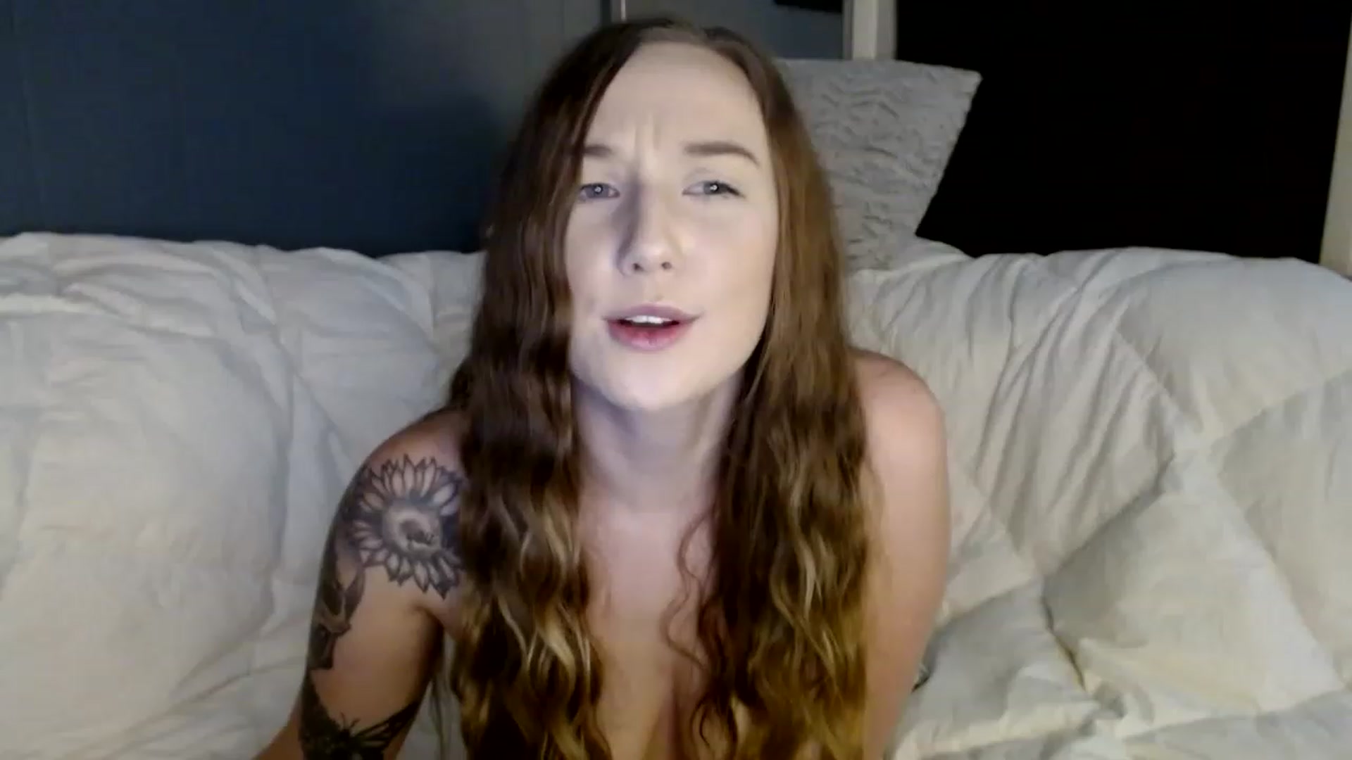 Gallery image thumbnail from karalynn1's myfreecams stream on, 11/16/2022, 08:45 image 20 of 20