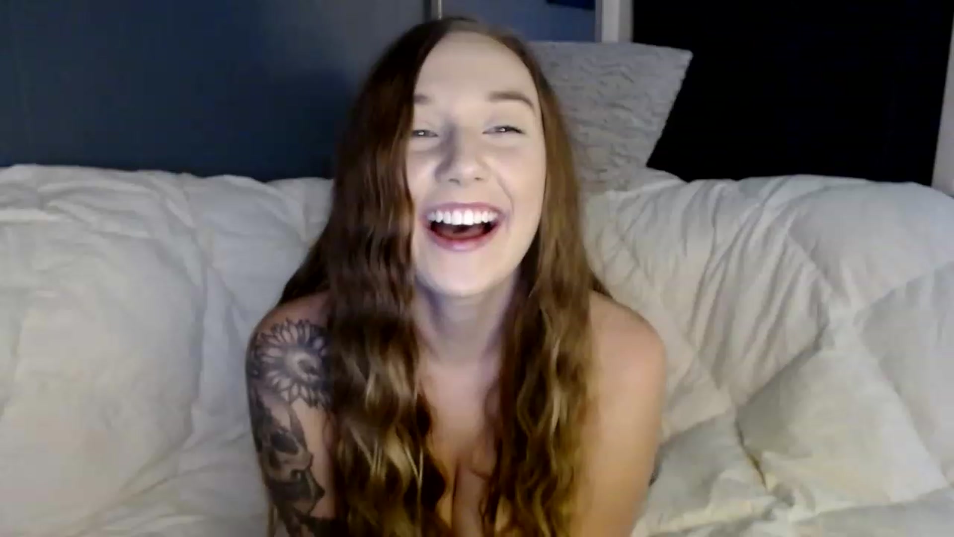Gallery image thumbnail from karalynn1's myfreecams stream on, 11/16/2022, 08:45 image 16 of 20