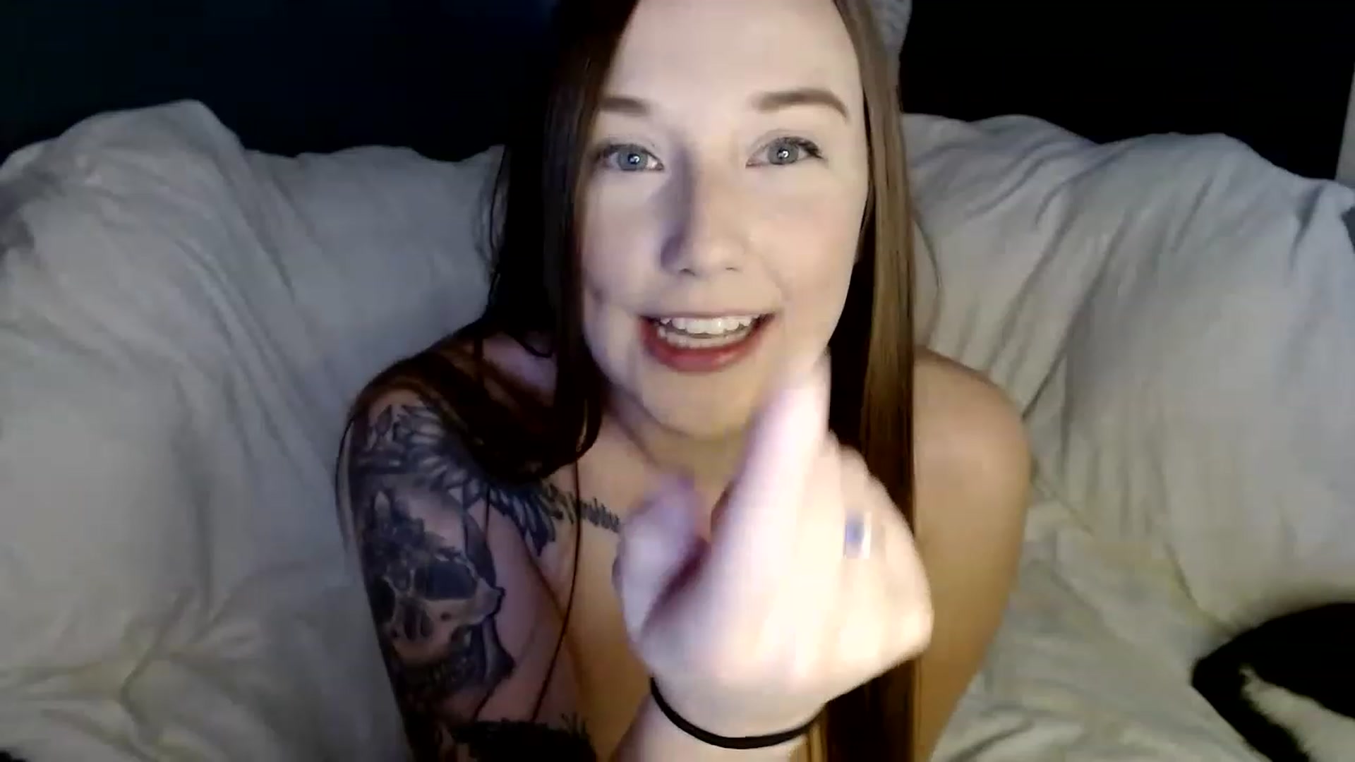 Gallery image thumbnail from karalynn1's myfreecams stream on, 11/28/2022, 07:06 image 20 of 20