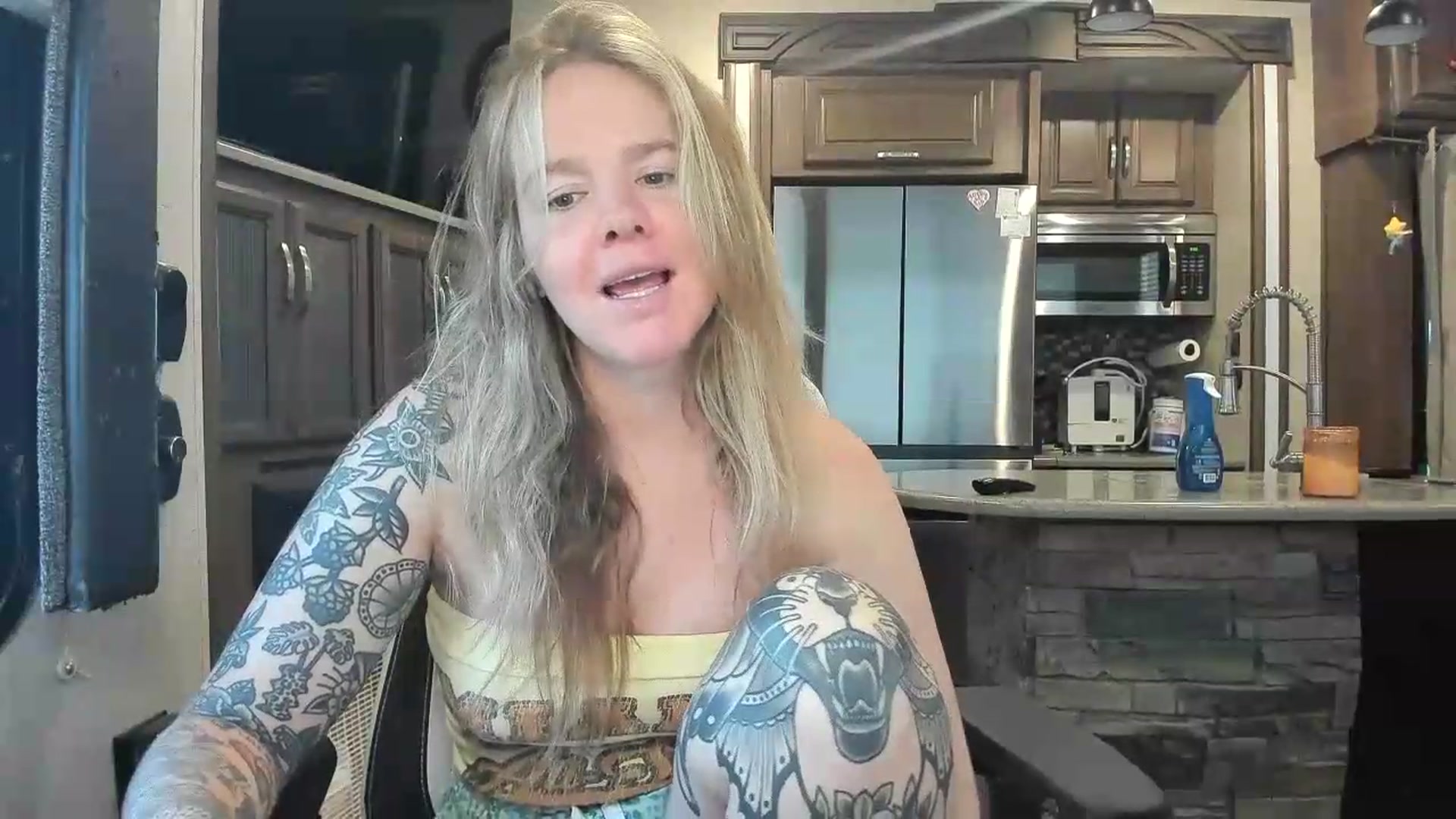 Gallery image thumbnail from kassibabii's myfreecams stream on, 05/19/2026, 24:00 image 7 of 20