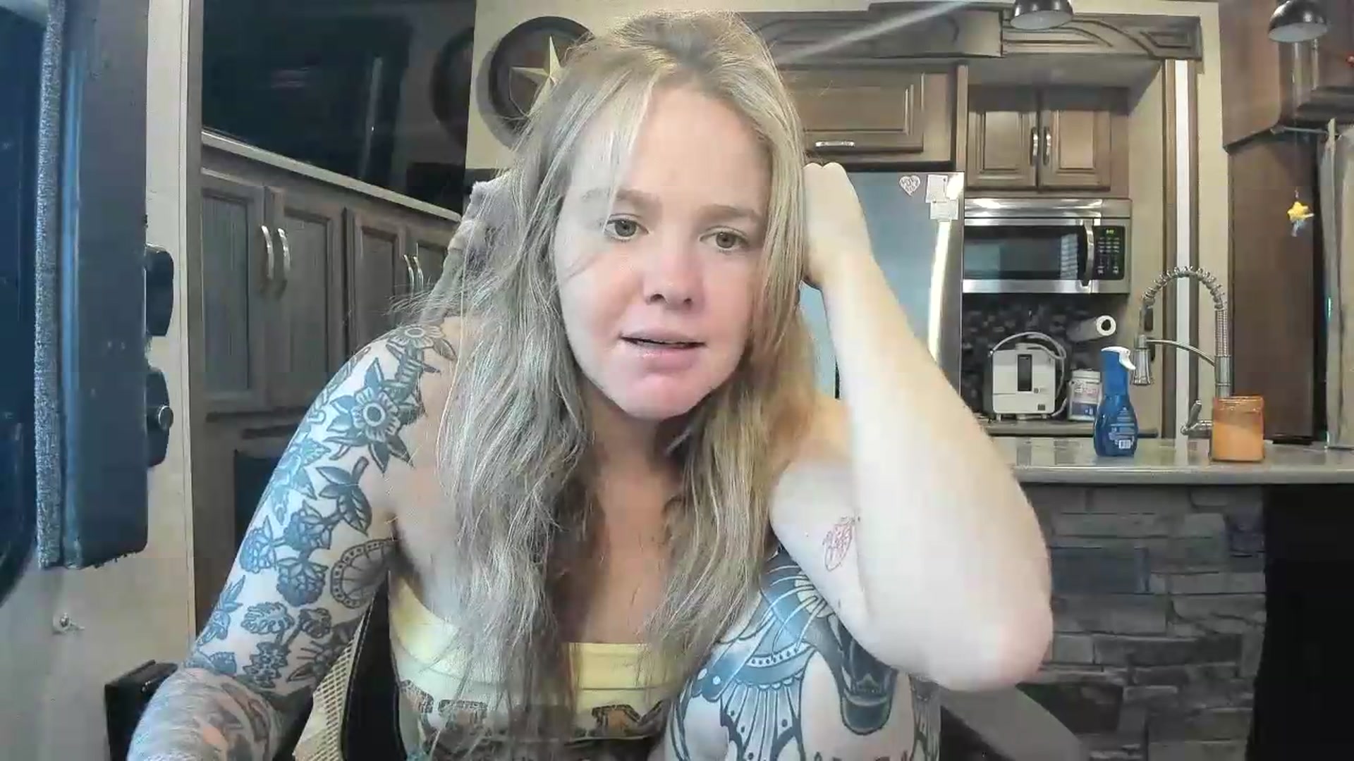 Gallery image thumbnail from kassibabii's myfreecams stream on, 05/19/2026, 24:00 image 10 of 20