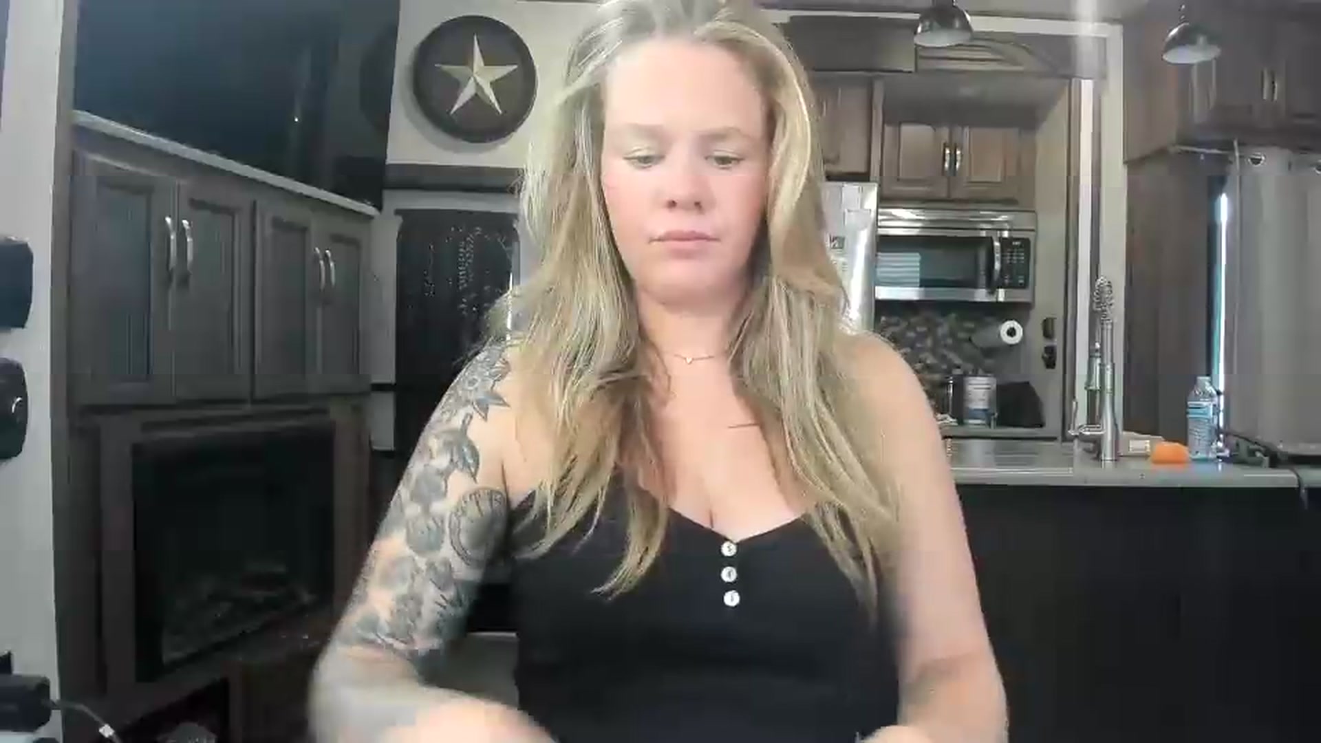 Gallery image thumbnail from kassibabii's myfreecams stream on, 07/16/2026, 19:51 image 5 of 20