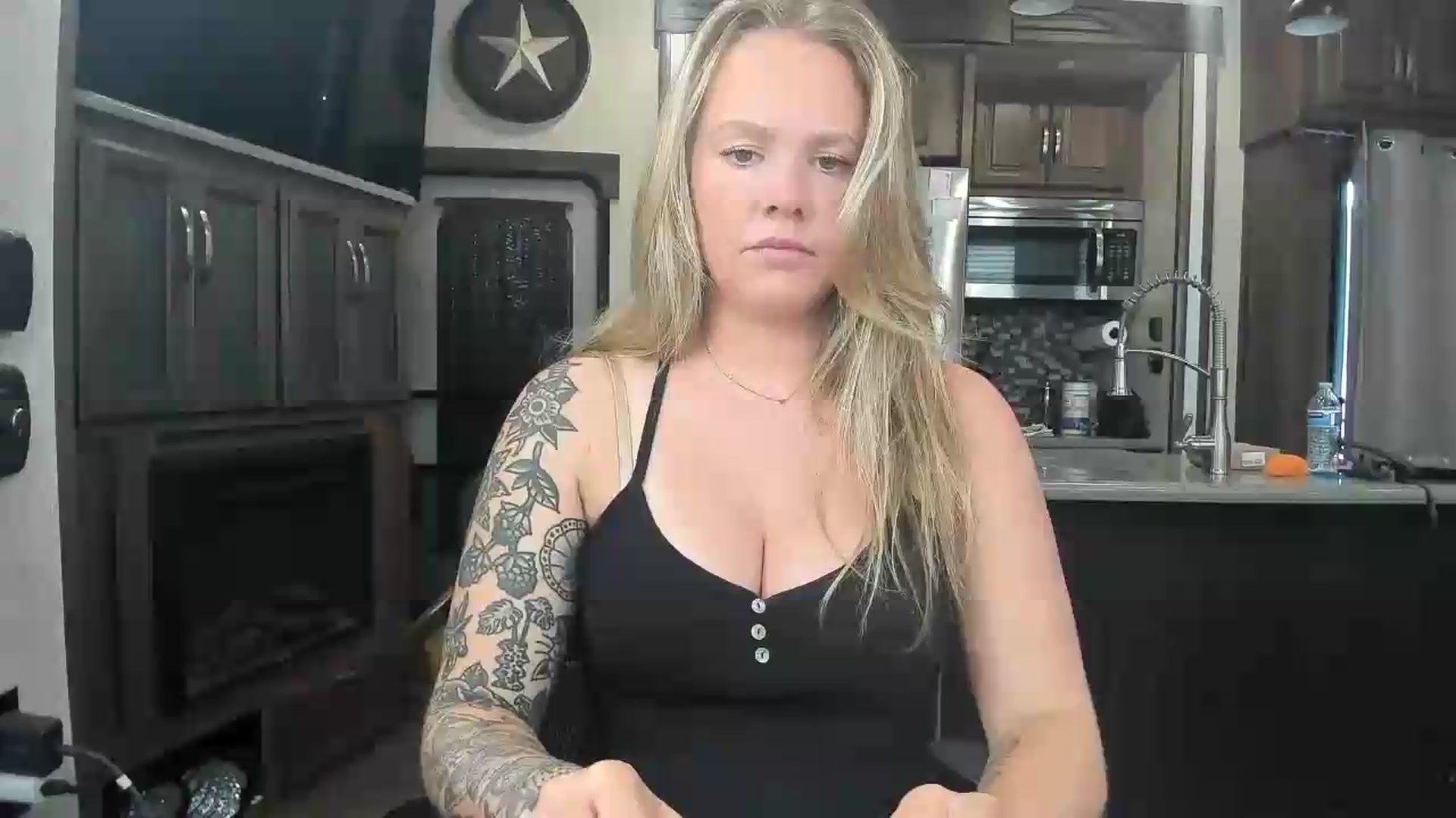Gallery image thumbnail from kassibabii's myfreecams stream on, 07/16/2026, 20:32 image 15 of 20