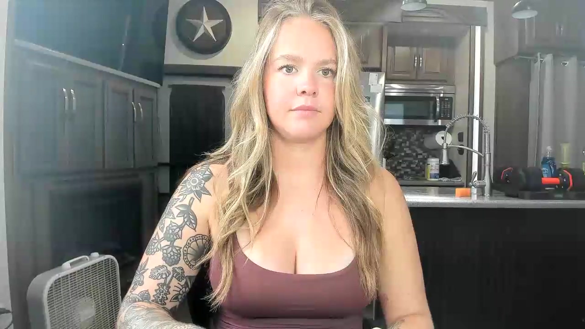 Gallery image thumbnail from kassibabii's myfreecams stream on, 07/23/2026, 20:31 image 16 of 20