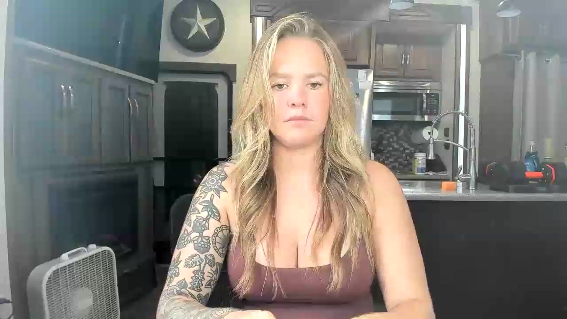 Gallery image thumbnail from kassibabii's myfreecams stream on, 07/23/2026, 20:31 image 1 of 20