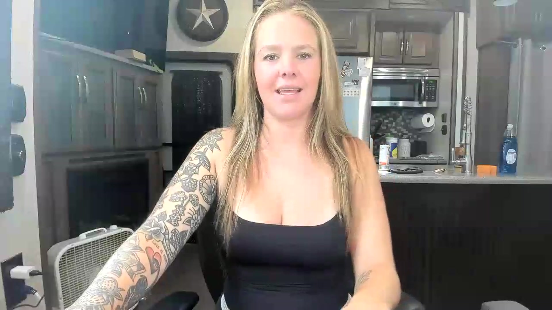 Gallery image thumbnail from kassibabii's myfreecams stream on, 07/27/2026, 20:12 image 14 of 20