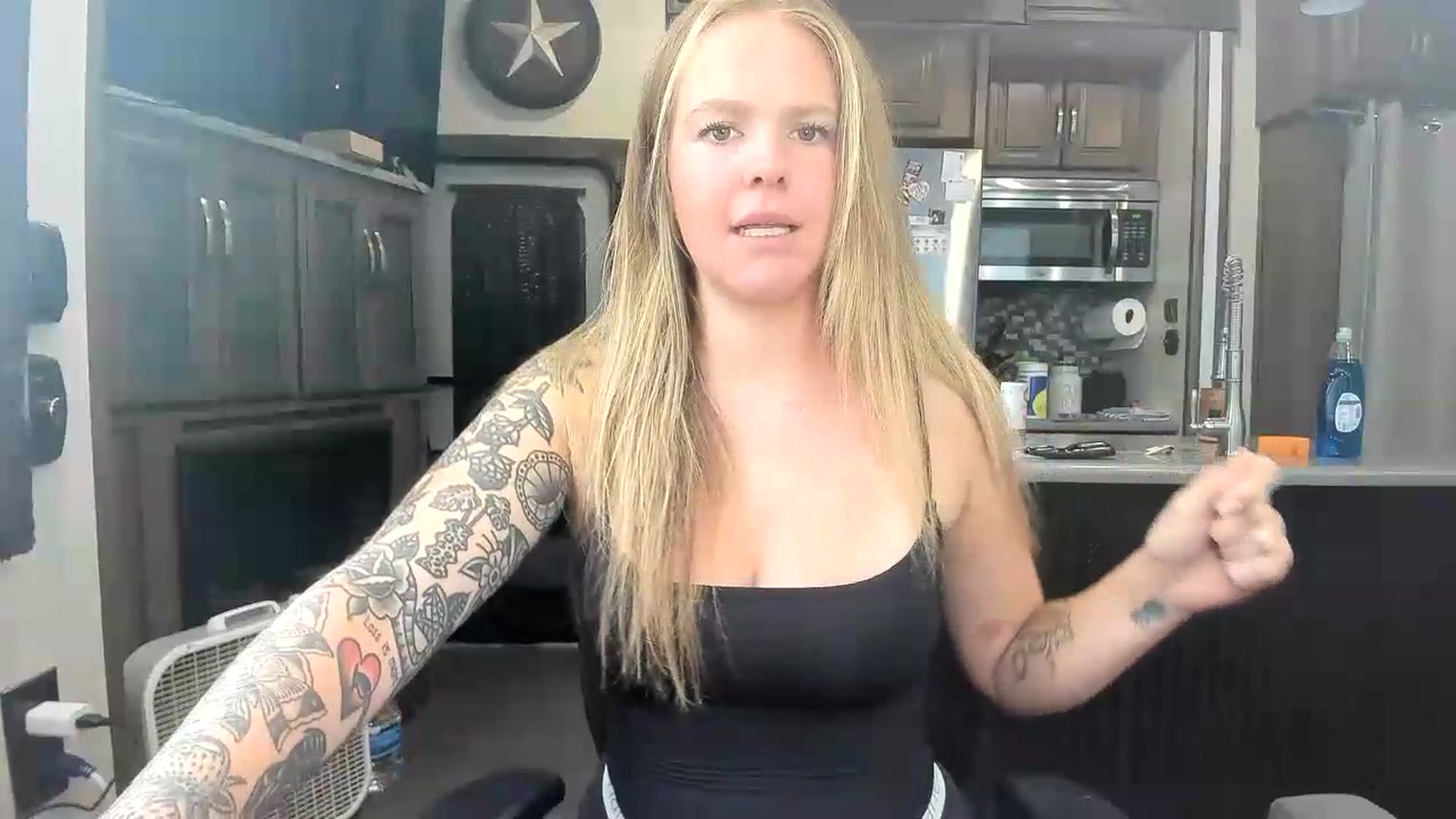 Gallery image thumbnail from kassibabii's myfreecams stream on, 07/27/2026, 20:12 image 3 of 20
