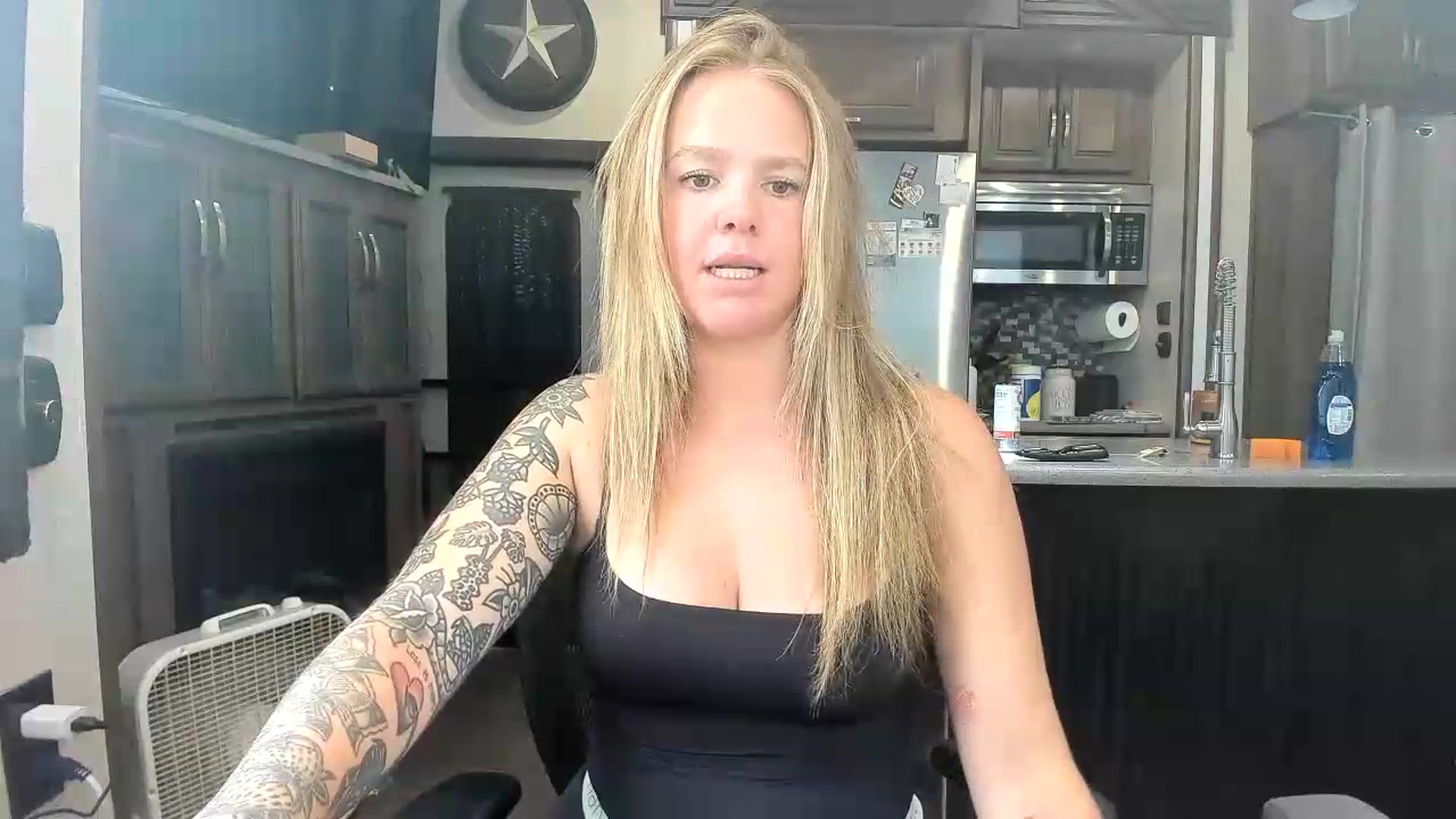 Gallery image thumbnail from kassibabii's myfreecams stream on, 07/27/2026, 20:12 image 18 of 20