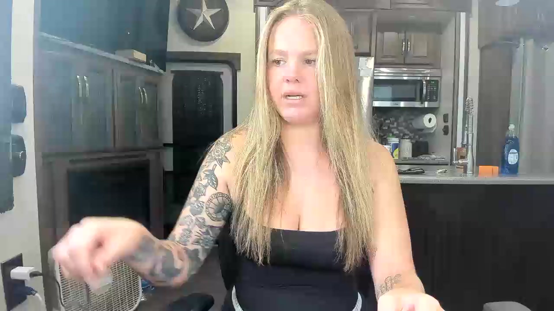 Gallery image thumbnail from kassibabii's myfreecams stream on, 07/27/2026, 20:12 image 1 of 20