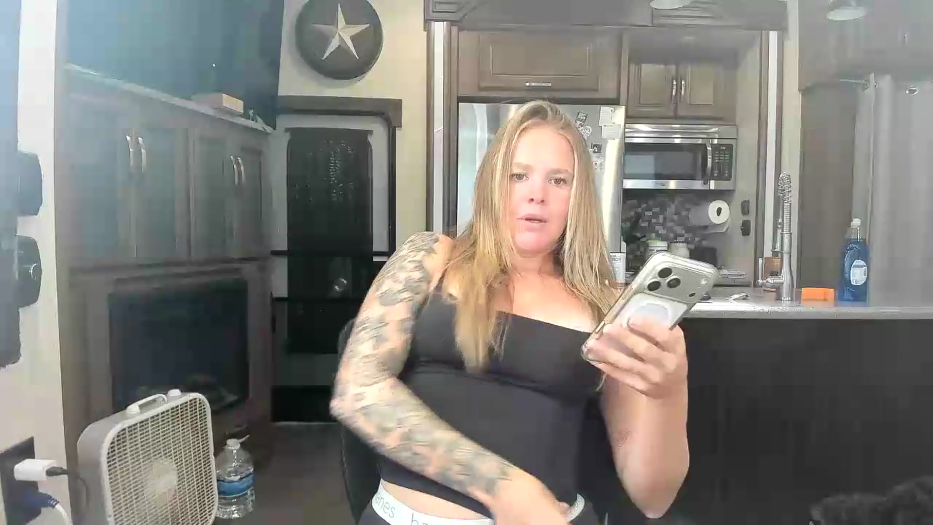 Gallery image thumbnail from kassibabii's myfreecams stream on, 07/27/2026, 20:35 image 14 of 20