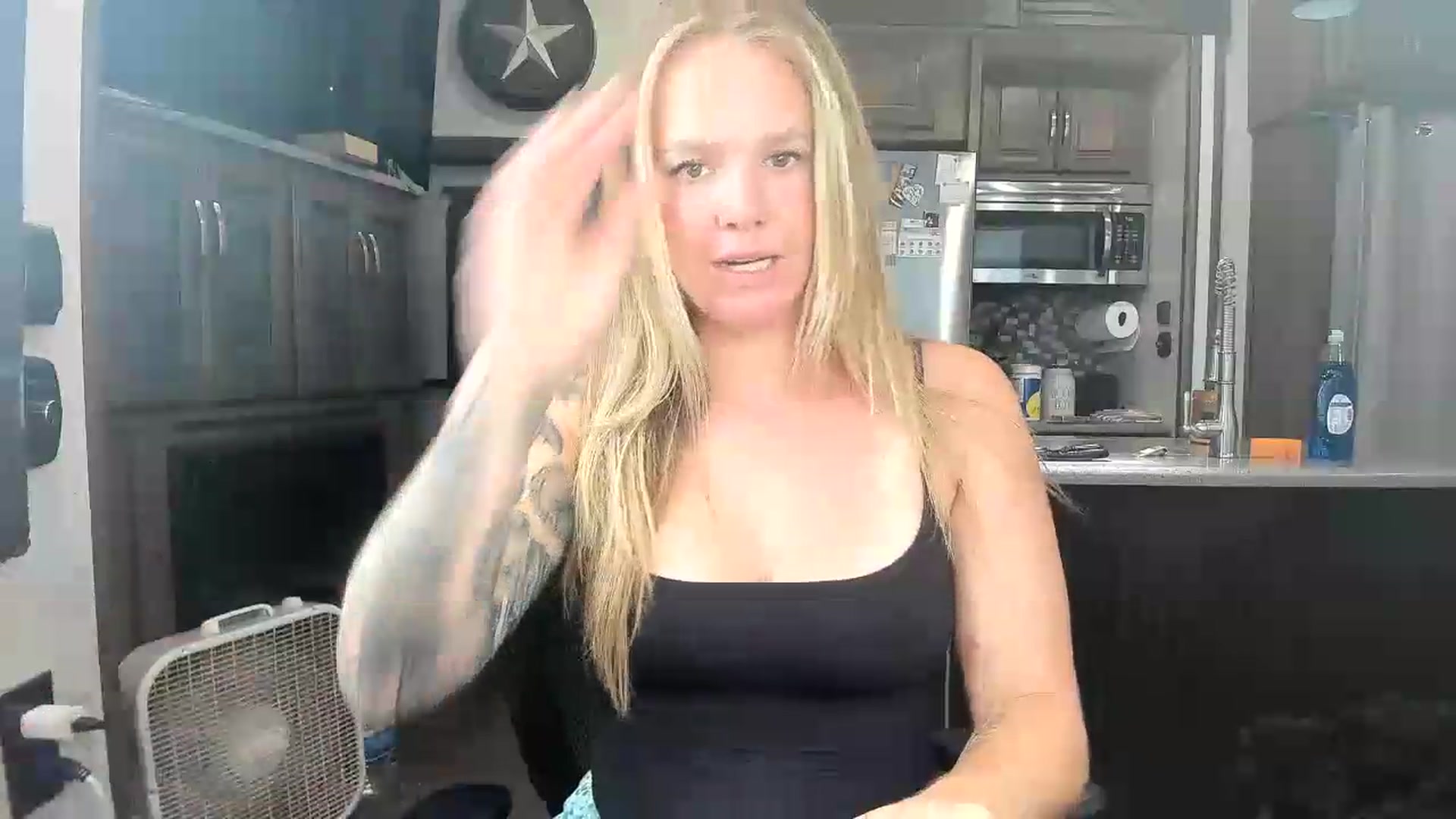 Gallery image thumbnail from kassibabii's myfreecams stream on, 07/27/2026, 20:35 image 3 of 20