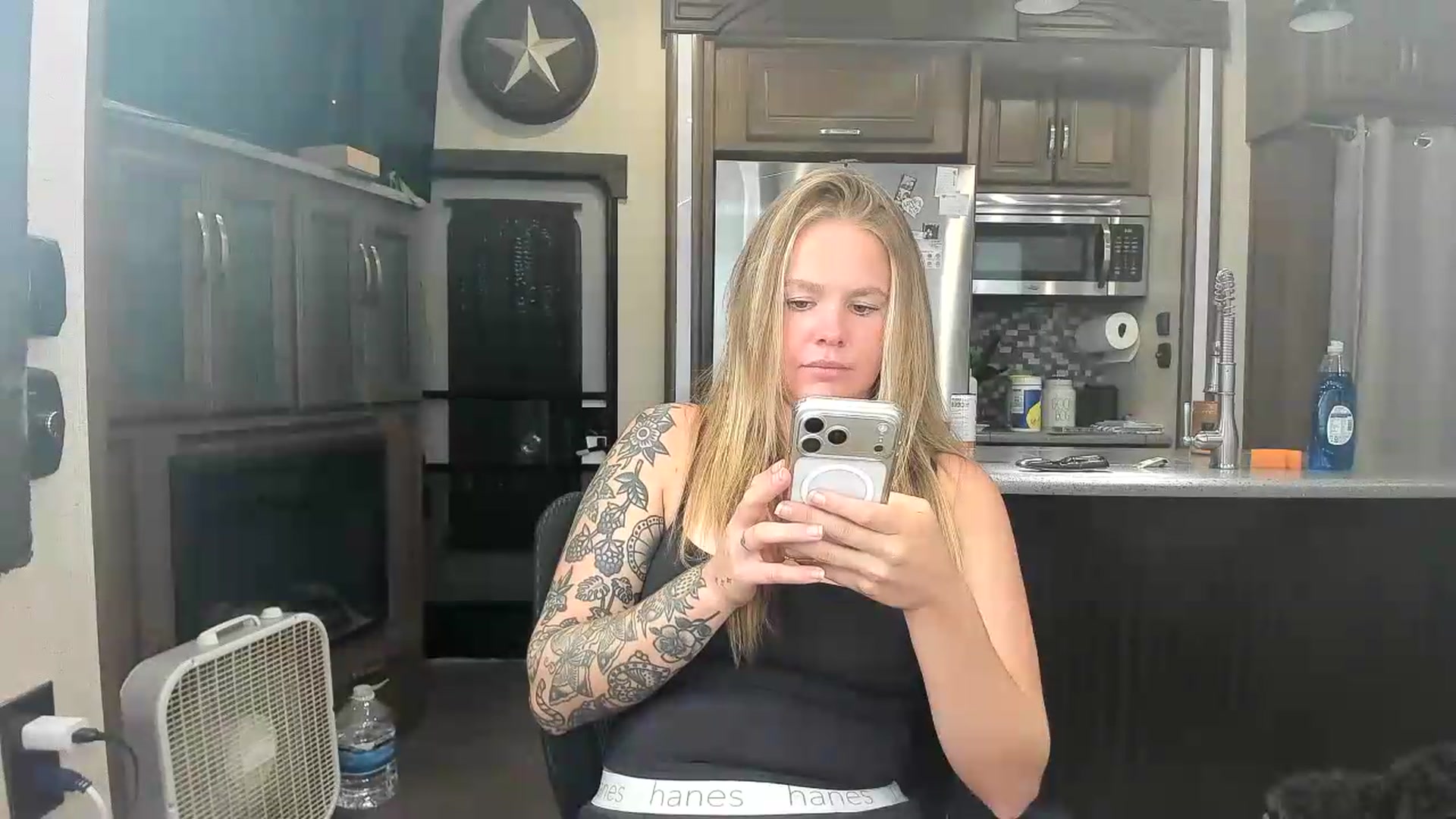Gallery image thumbnail from kassibabii's myfreecams stream on, 07/27/2026, 20:35 image 16 of 20