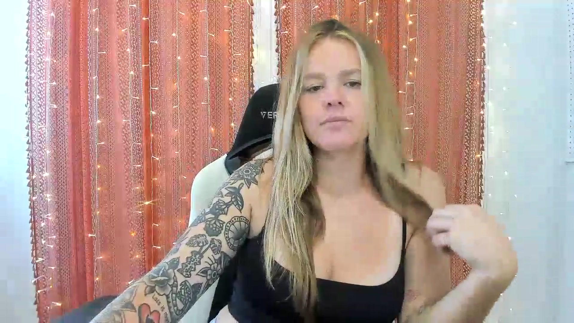 Gallery image thumbnail from kassibabii's myfreecams stream on, 08/05/2026, 18:58 image 12 of 20