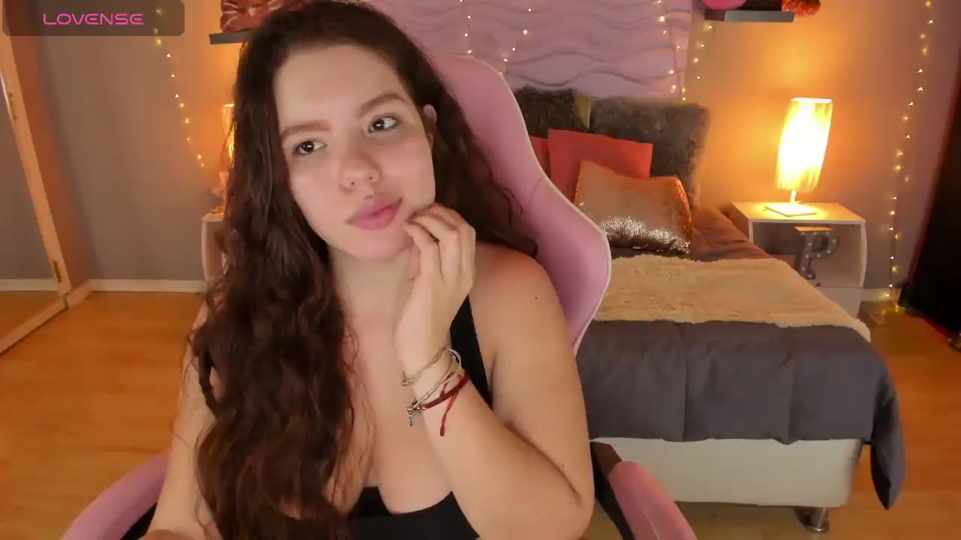 Gallery image thumbnail from kassie_sx's myfreecams stream on, 04/30/2025, 15:12 image 9 of 20