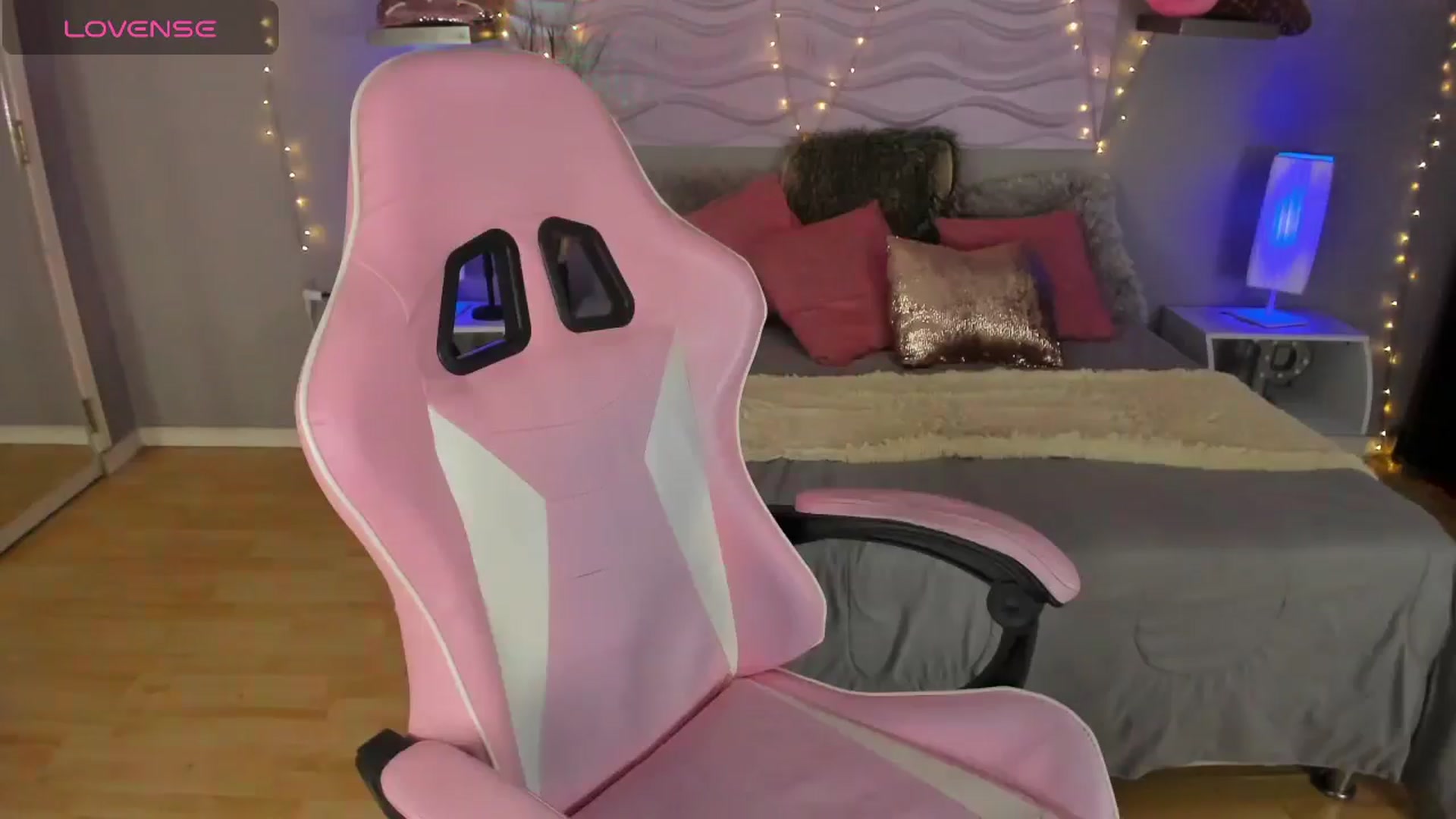 Gallery image thumbnail from kassie_sx's myfreecams stream on, 09/13/2025, 13:56 image 15 of 20